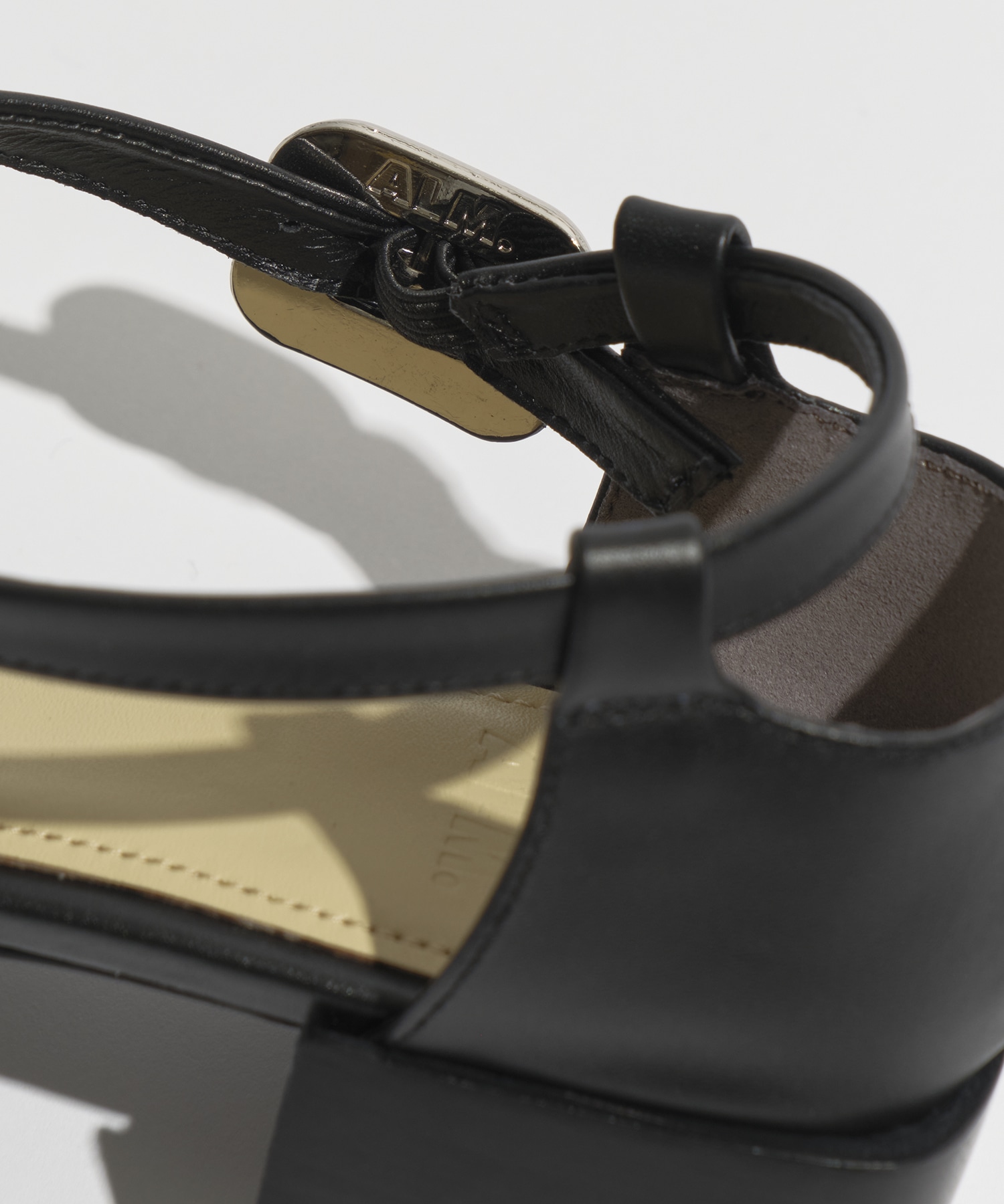 EIN LEATHER PUMPS ALM