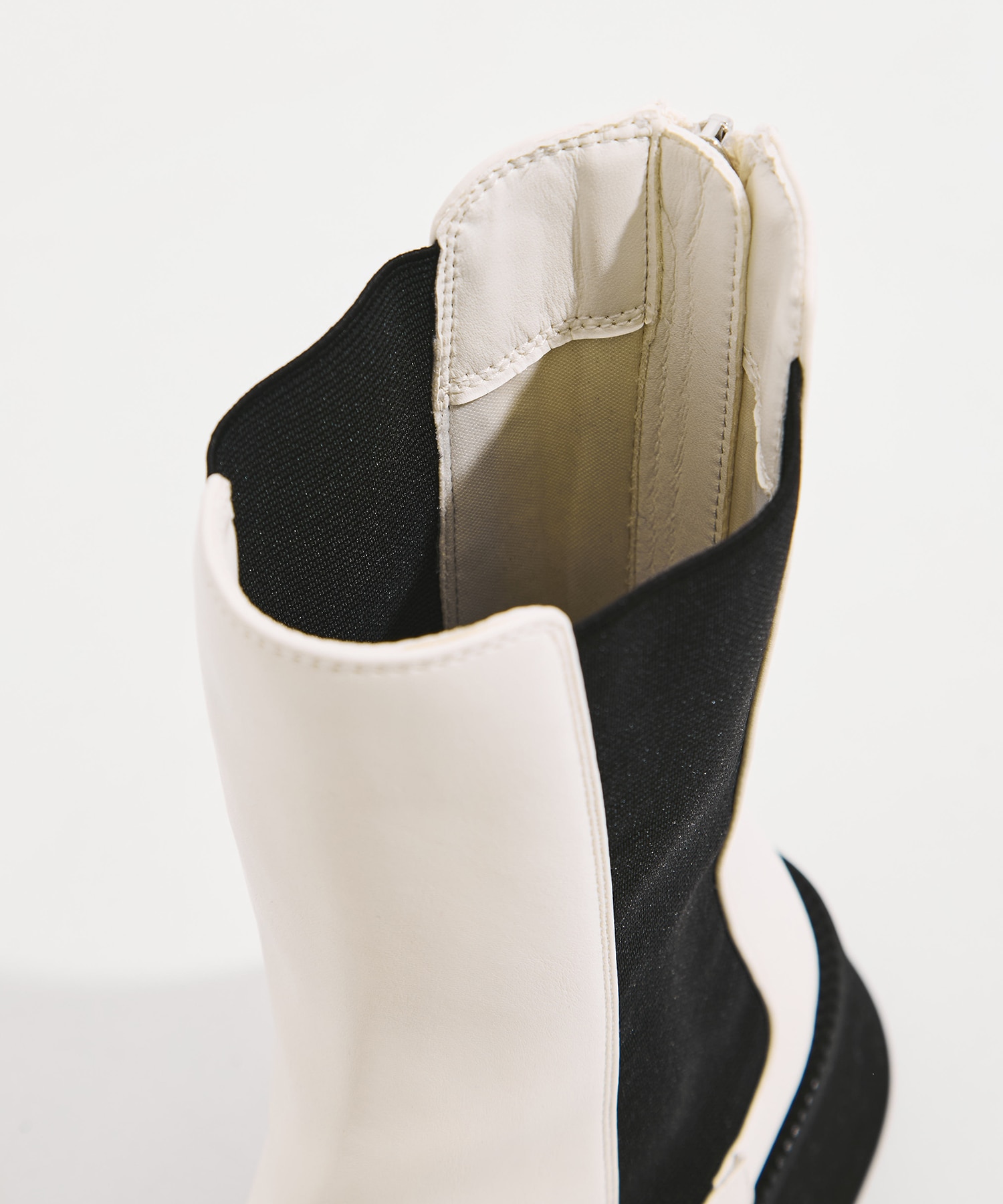 Square Toe Boots STUDIOUS
