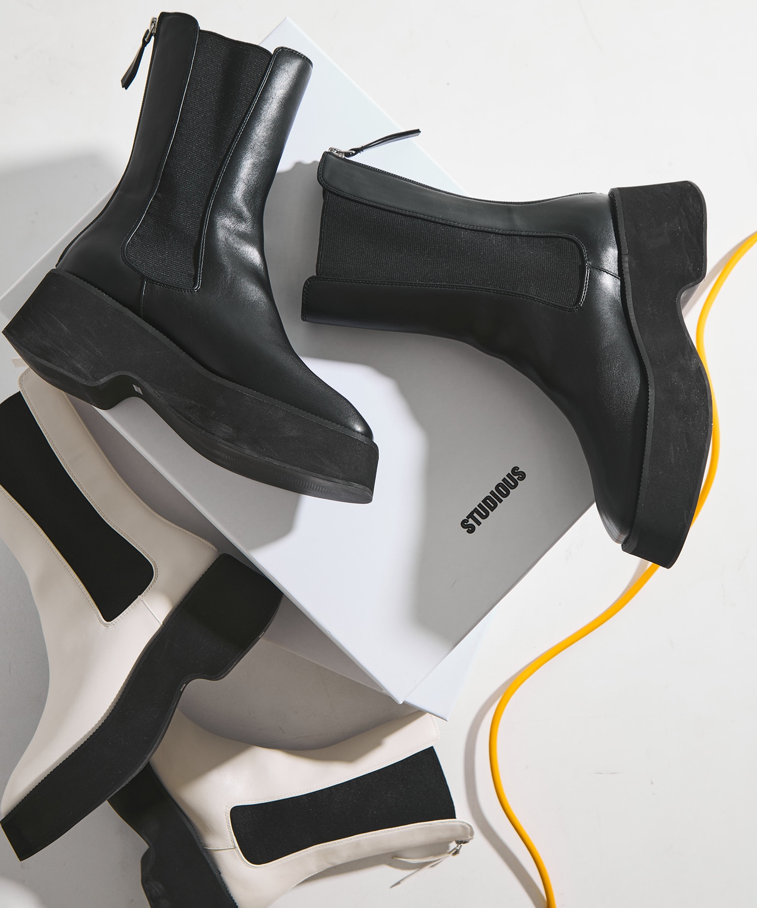 Square Toe Boots STUDIOUS
