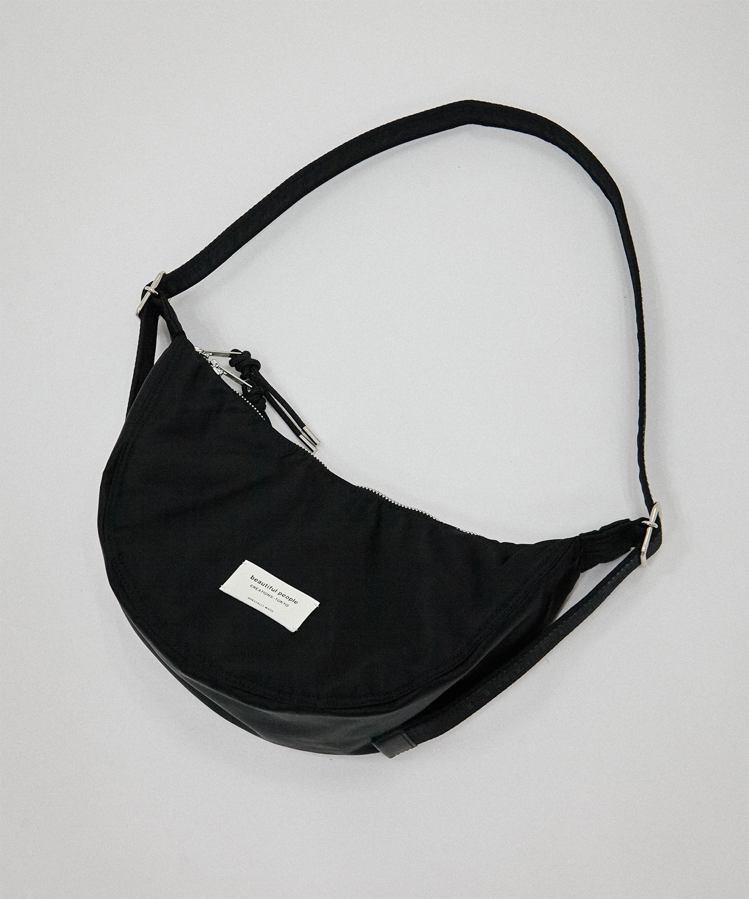 別注nylon moon shoulder bag beautiful people