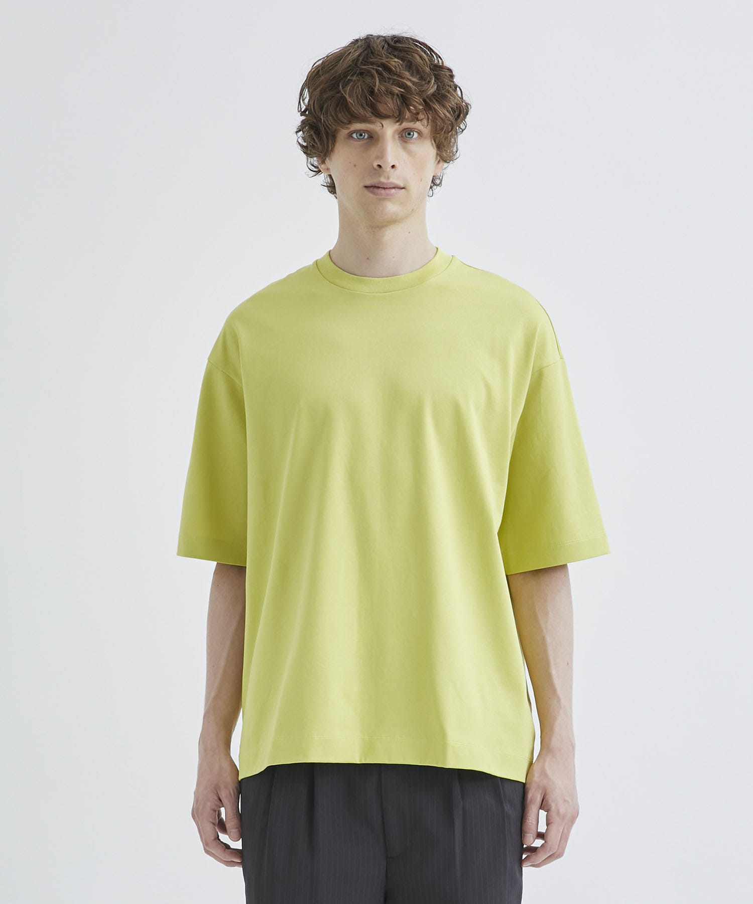 <CITY>BIG TEE STUDIOUS
