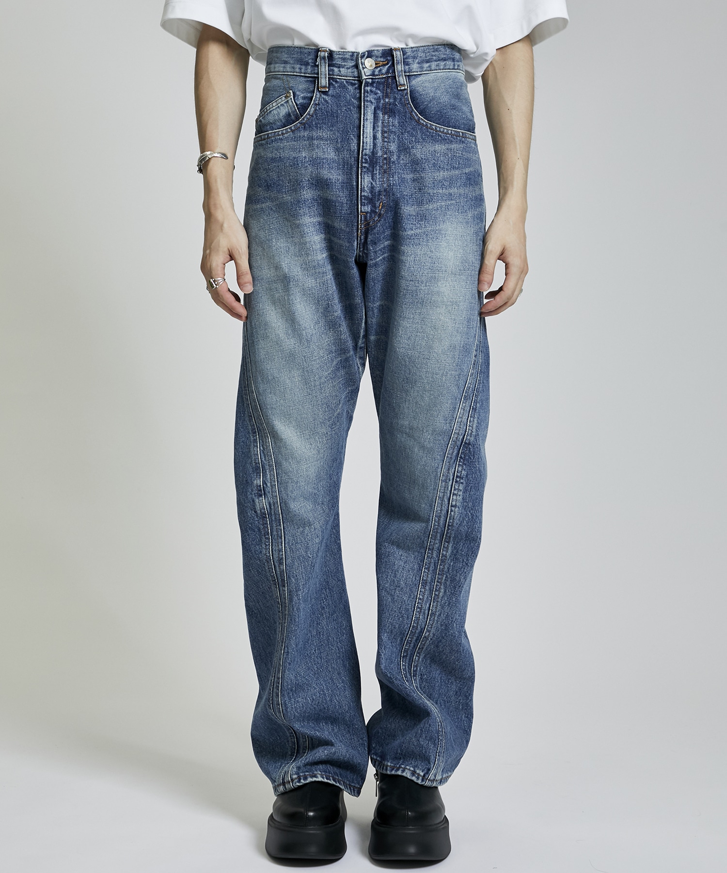 NVRFRGT 23ss 3D Twisted Jeans-