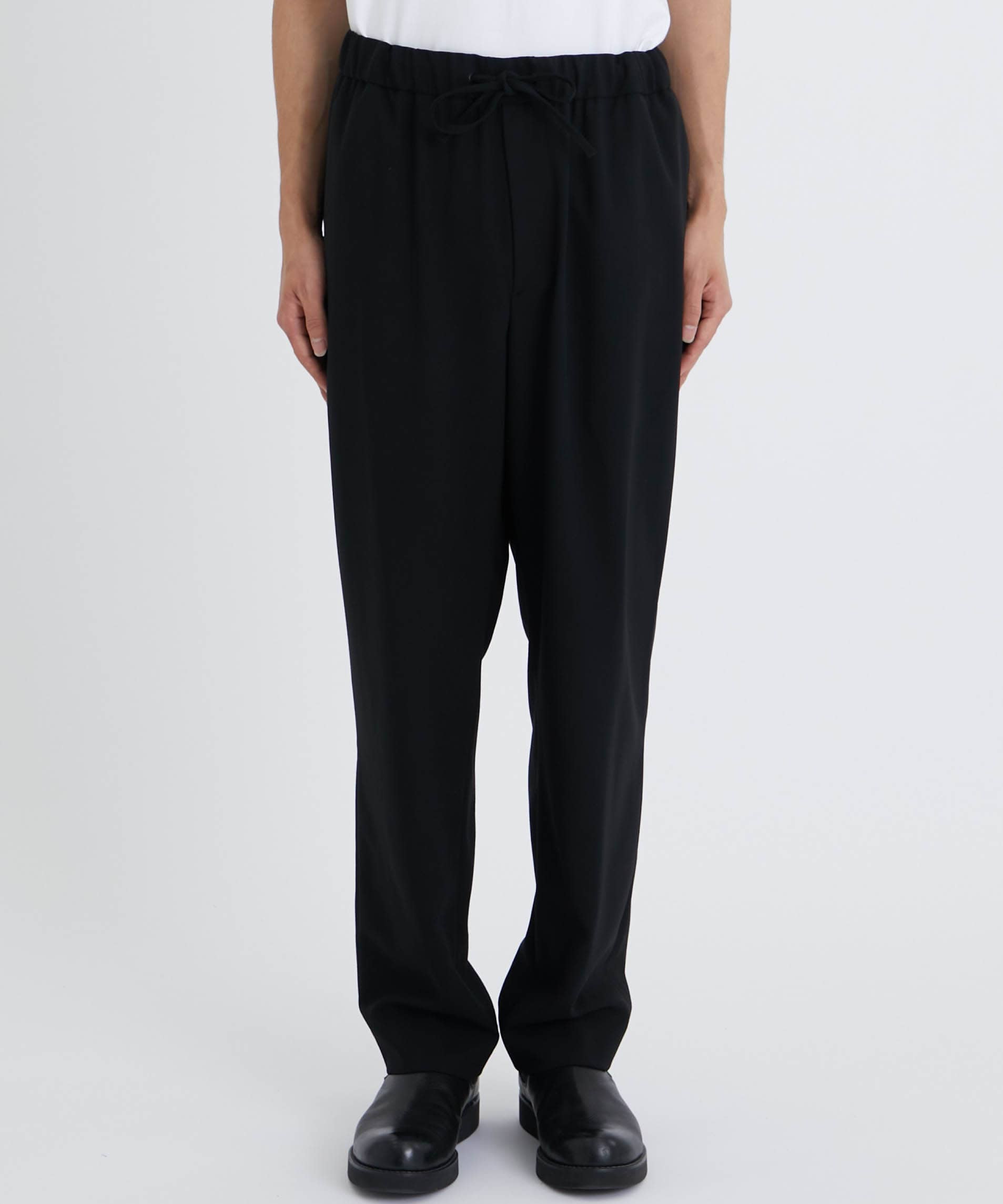 WOOL OXFORD TAPERED EASY PANTS