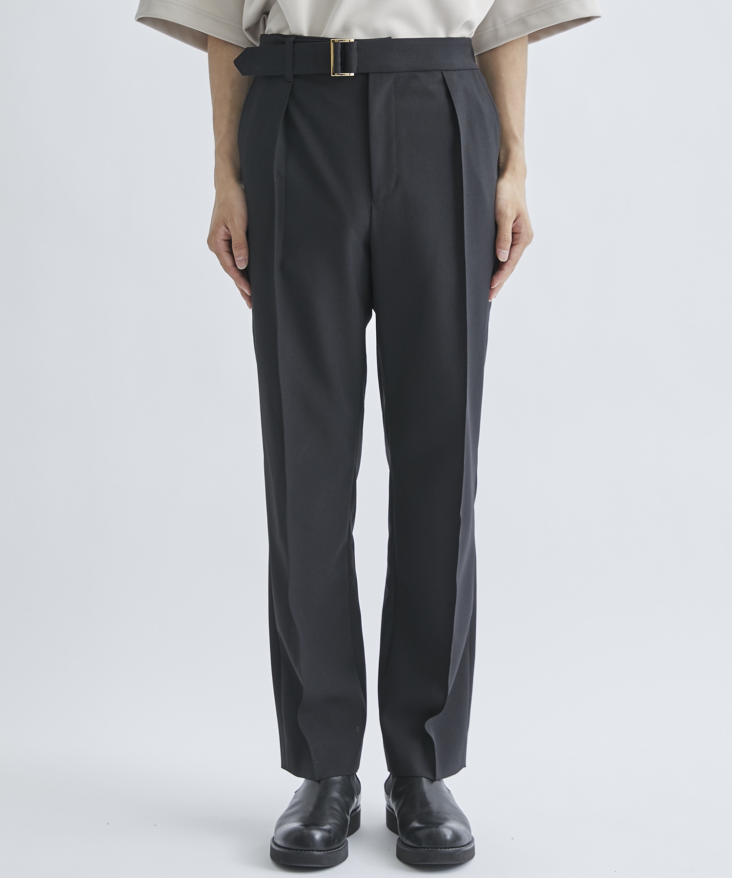 楽天最安値に挑戦】 CULLUNI クル二 Belted Waist Pin Tuck Pants