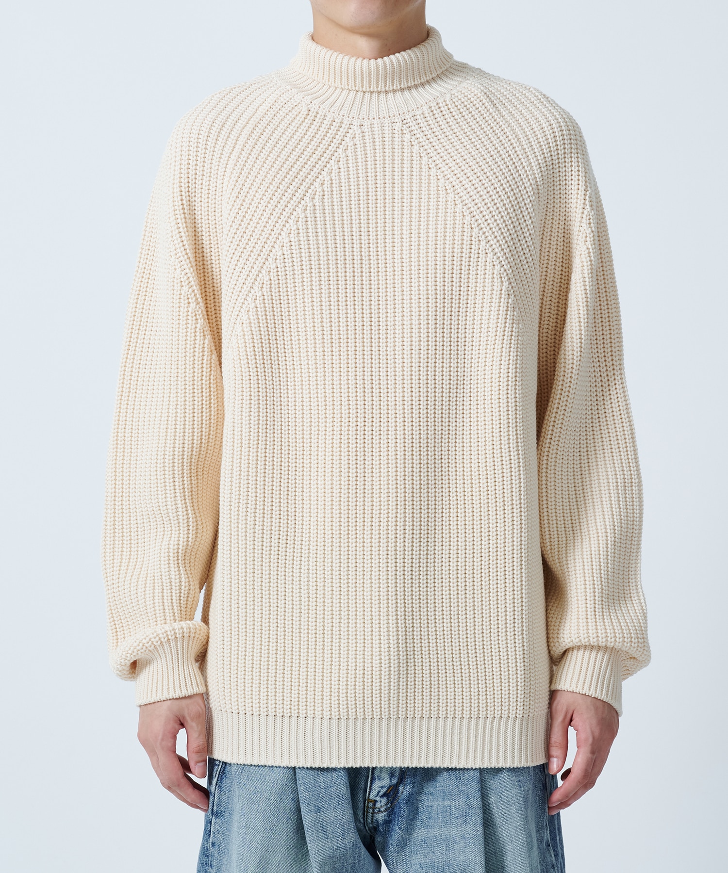 SIGNATURE TURTLE NECK BATONER