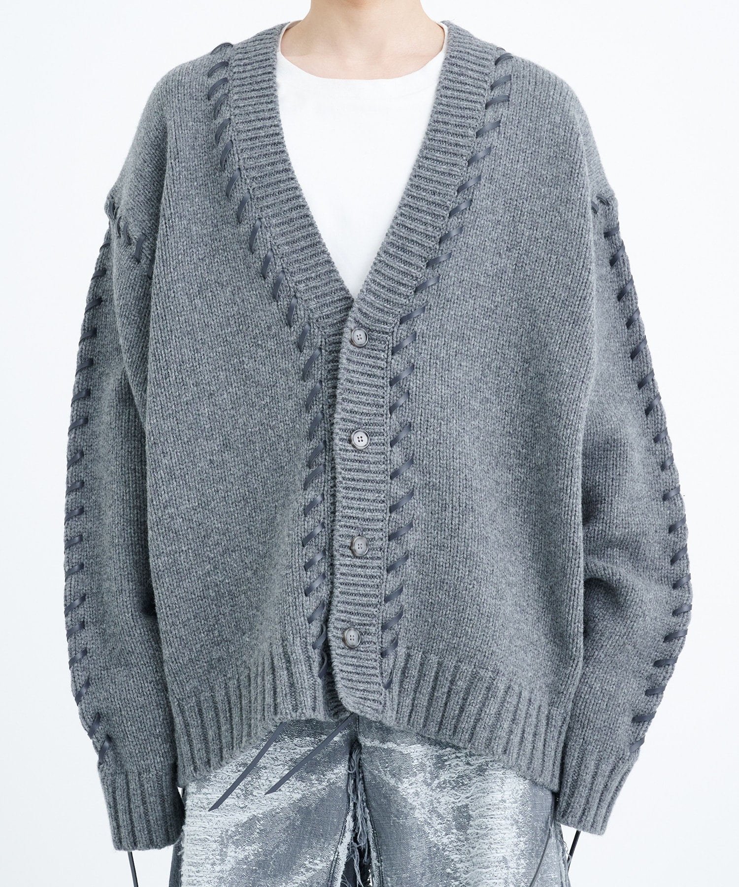 LOOPING KNIT CARDIGAN DISCOVERED