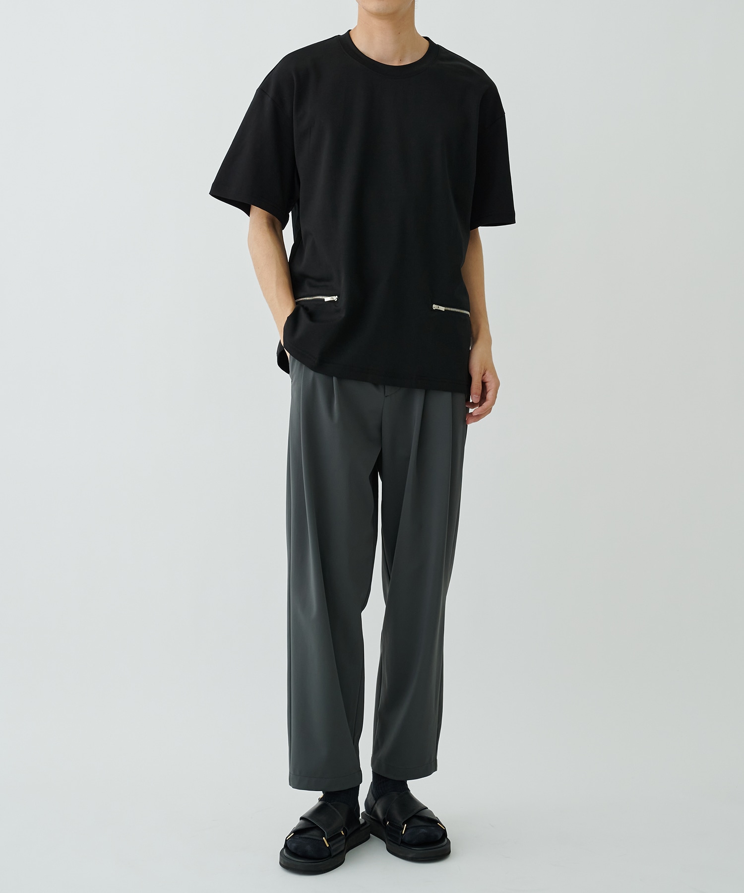 〈別注〉 2Tuck Wide Tapered Slacks ATTACHMENT