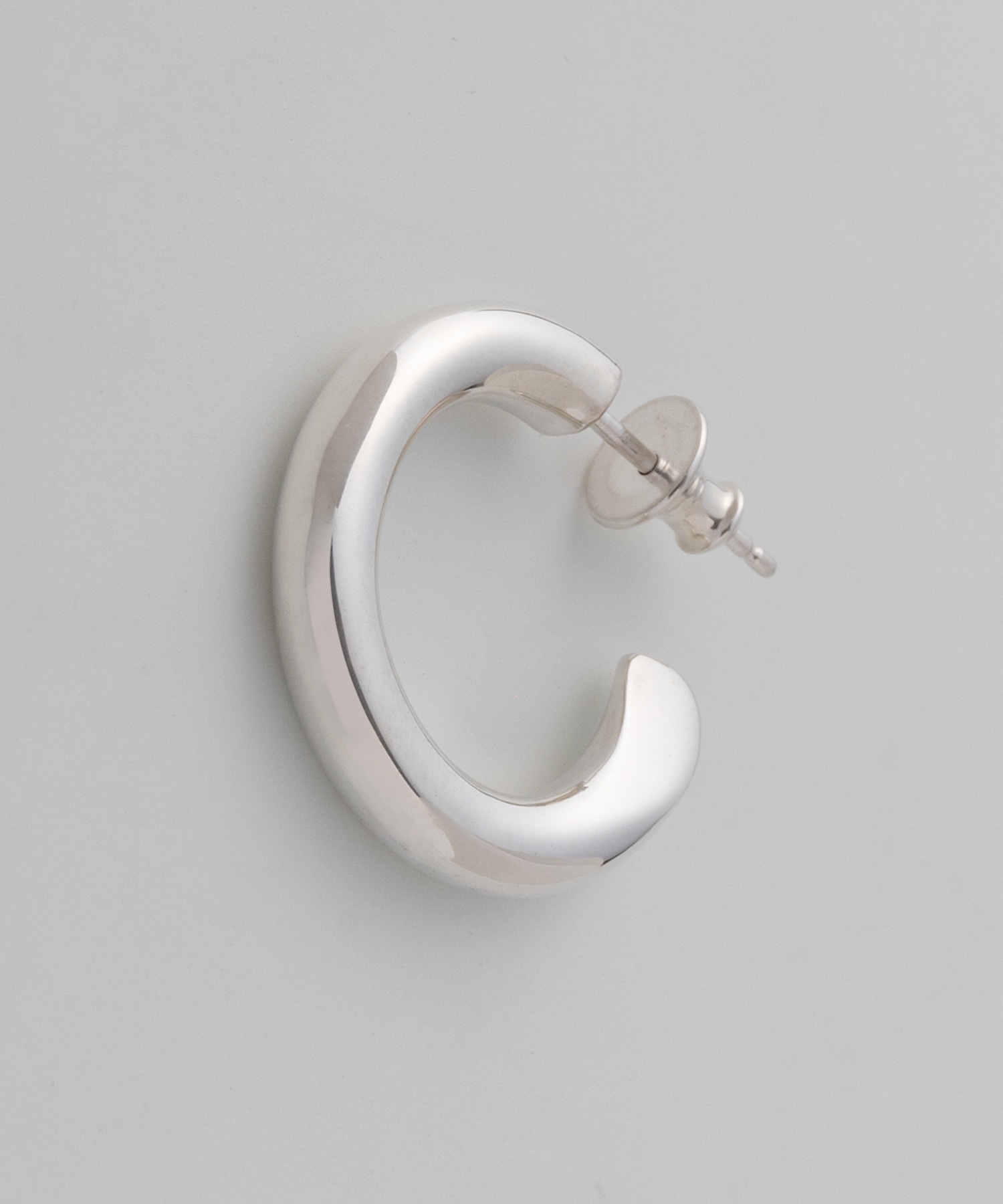 Round earring (L) L WAKAN SILVER SMITH