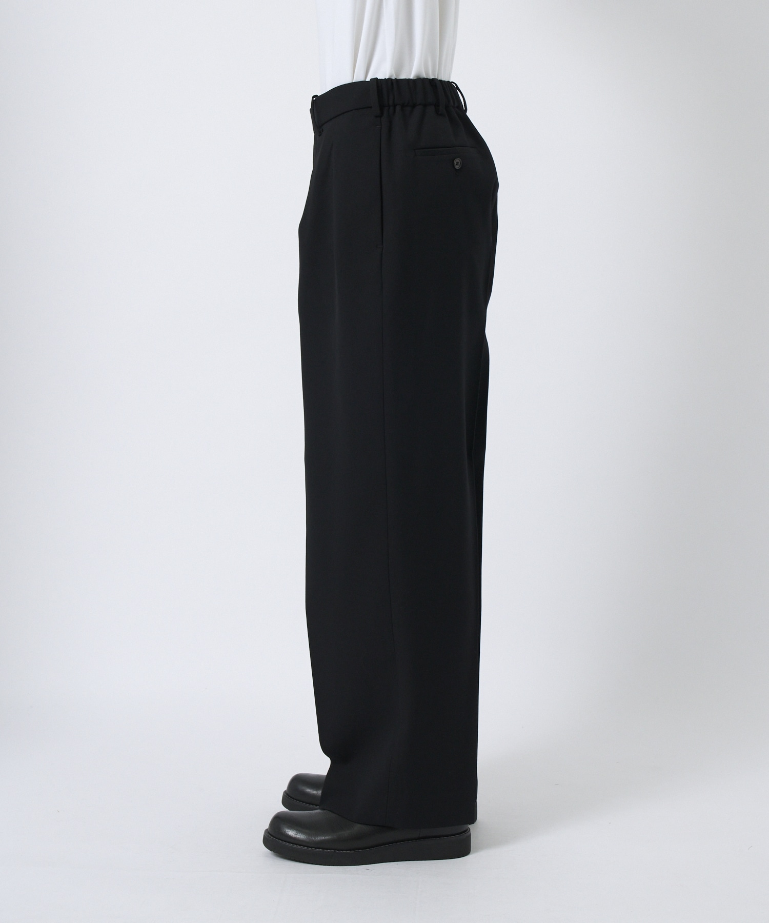 DOUBLE PLEATED TROUSERS MARKAWARE/marka