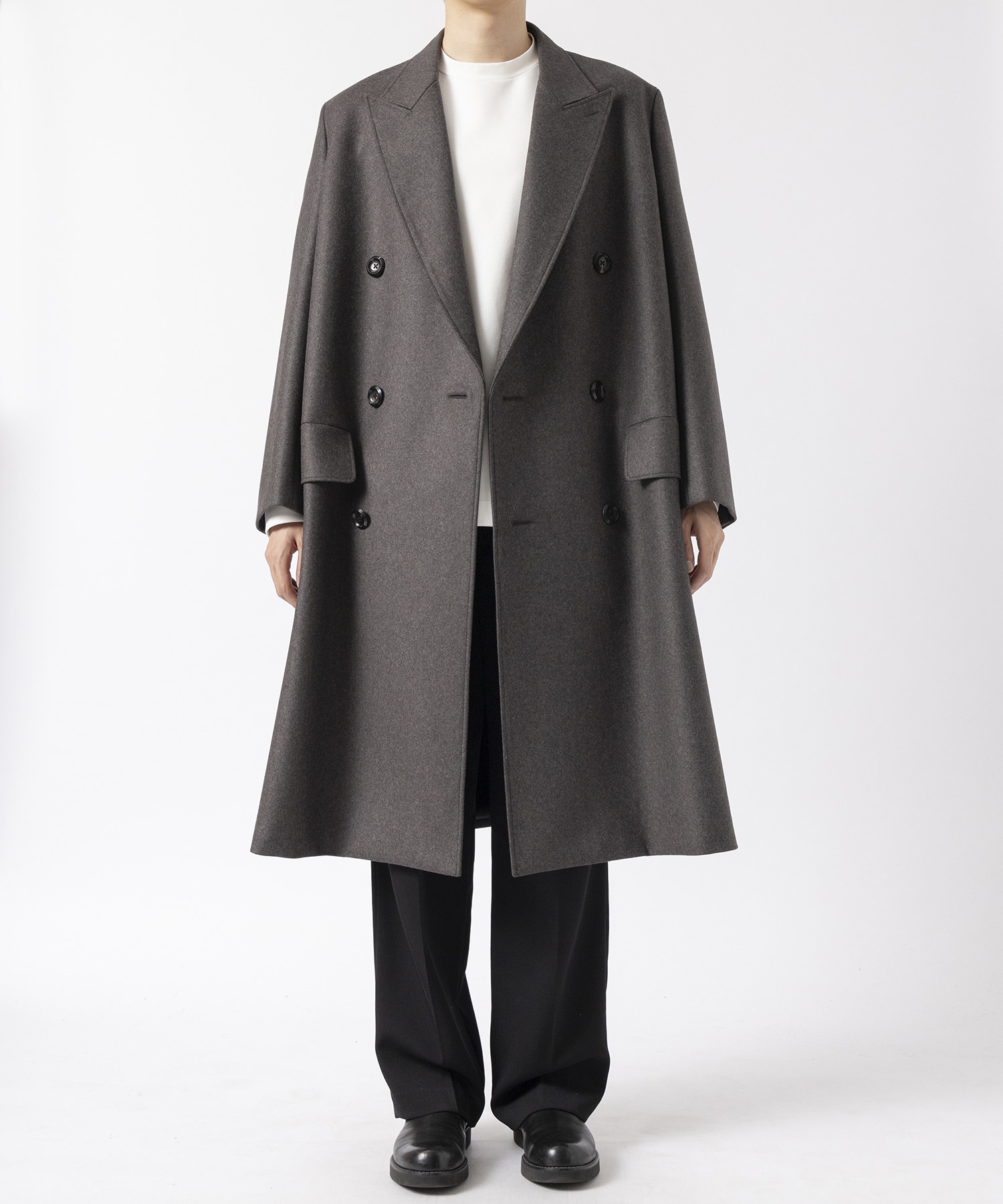 THE DOUBLE PEAKED TAILORED COAT THE RERACS