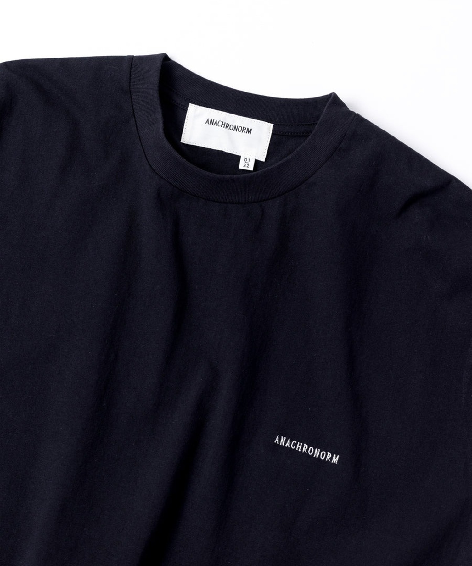 STANDARD EMB S/S T-S ANACHRONORM