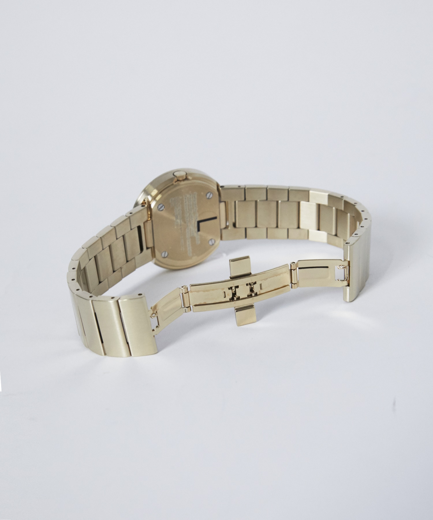 TO ISSEI MIYAKE WATCH