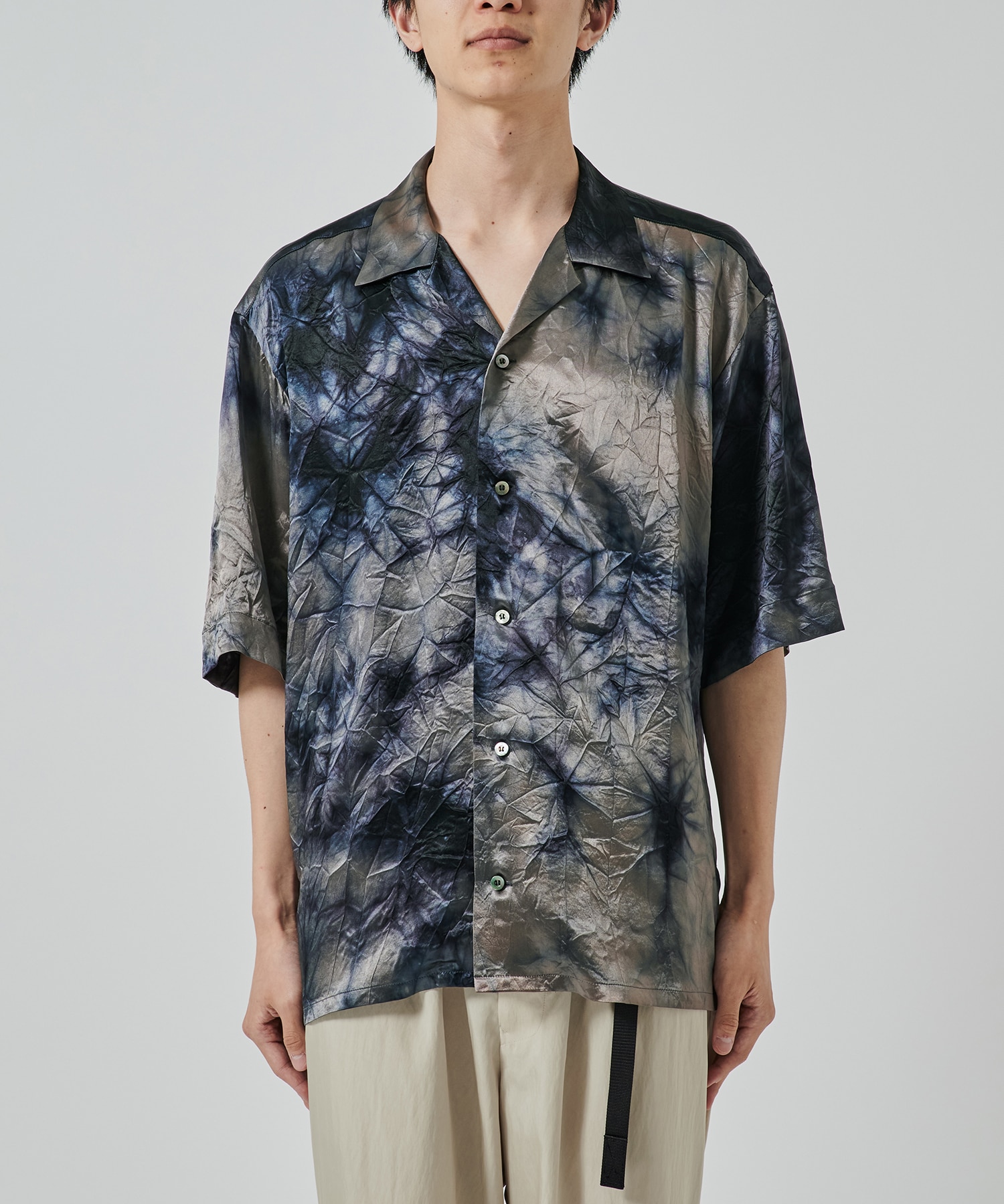 Slit Sleeve Open Collar Shirt UJOH HOMME