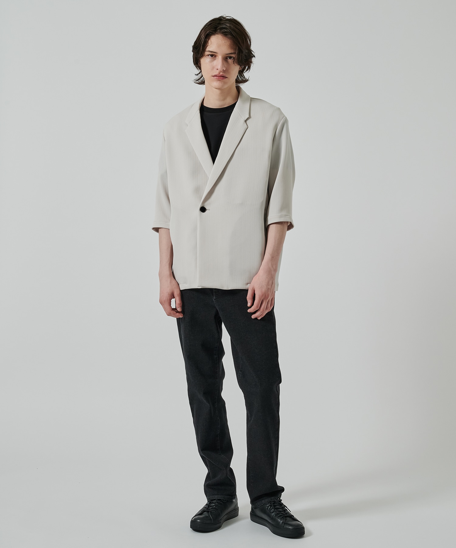 PLEATS HALF SLEEVE JACKET STUDIOUS