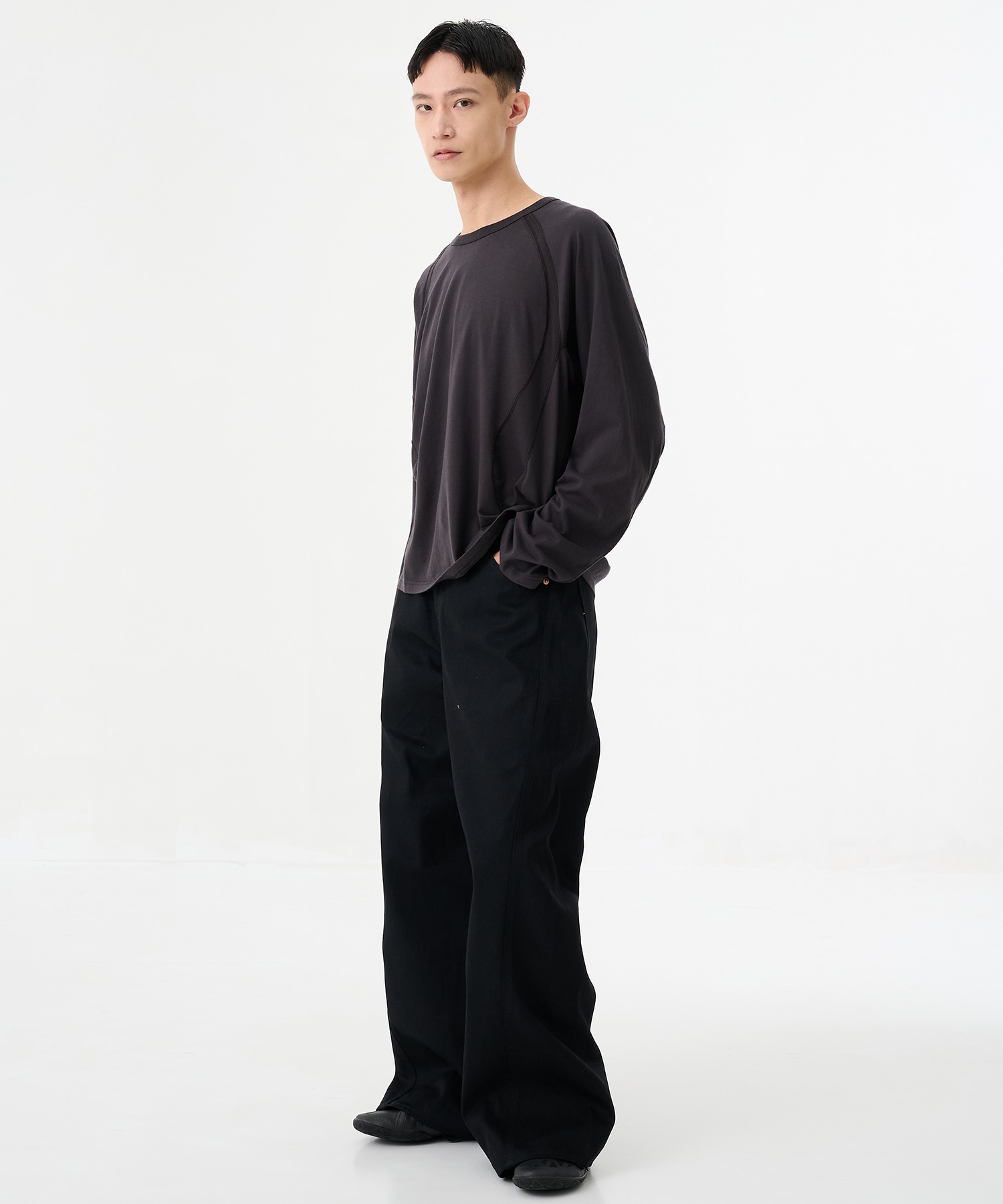 〈別注〉 PANELED LONG SLEEVE T-SHIRT NVRFRGT