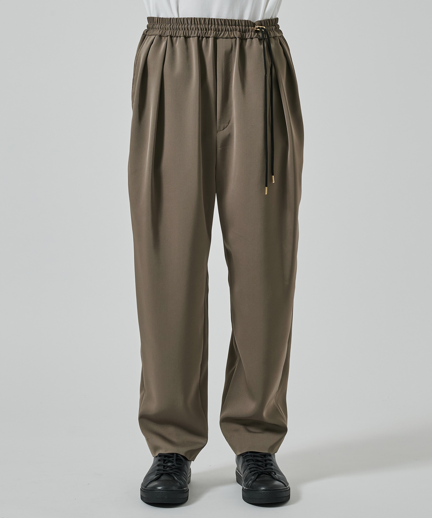 〈別注〉 Dry Stretch Twill Side Drawstring Relax Wide Tapered Pa CULLNI