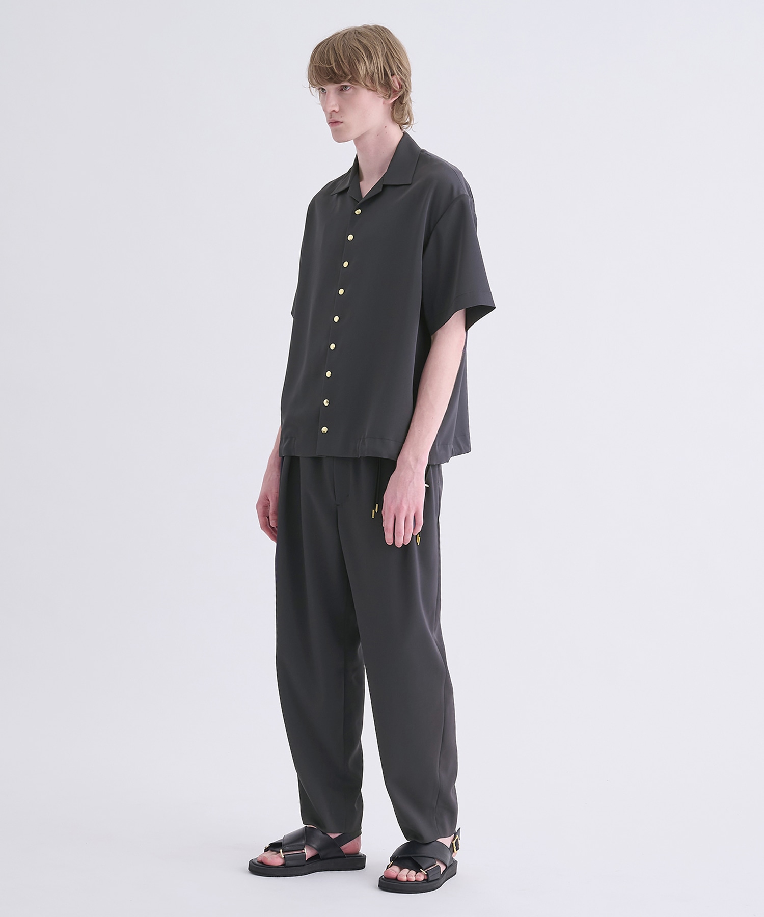 〈別注〉 Dry Stretch Twill Side Drawstring Relax Wide Tapered Pa CULLNI
