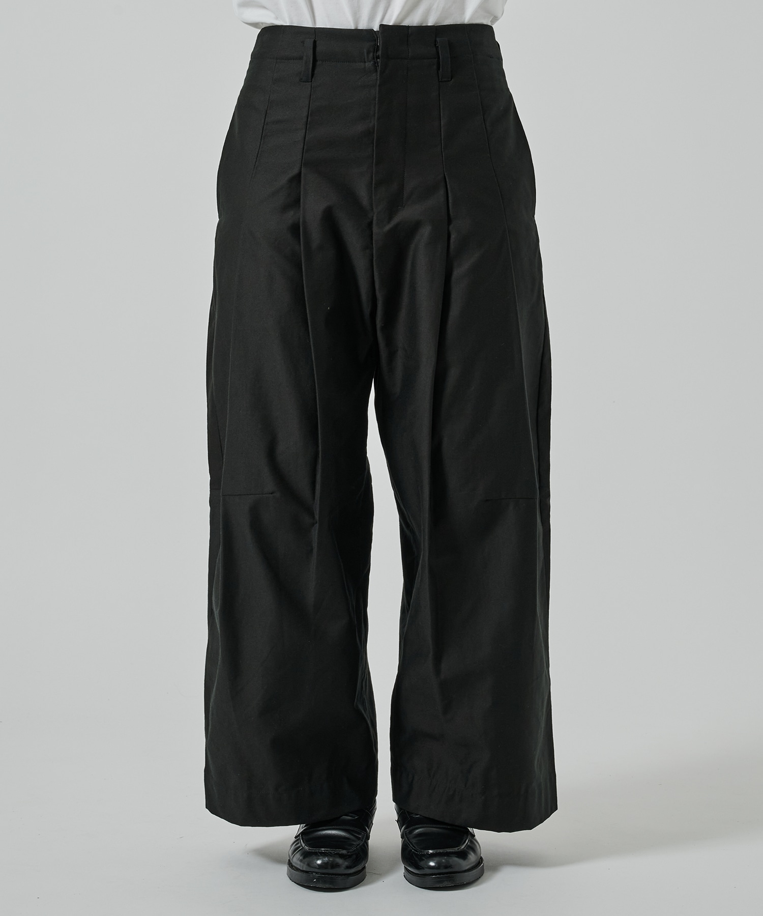 BAGGY SHINYAKOZUKA