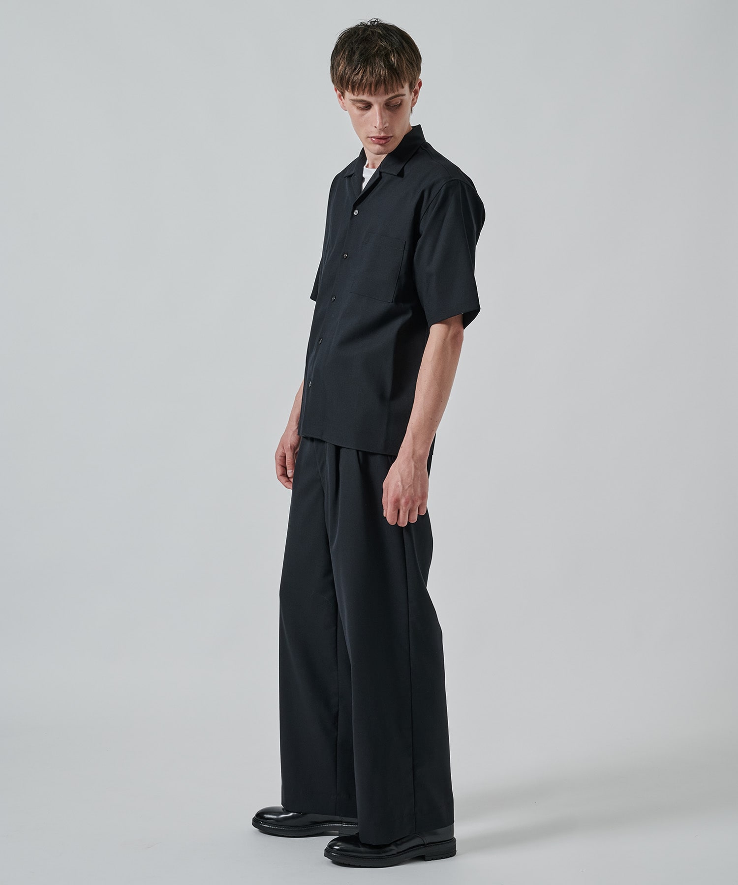 〈別注〉TWO TUCK MILITARY TROUSERS MARKAWARE/marka