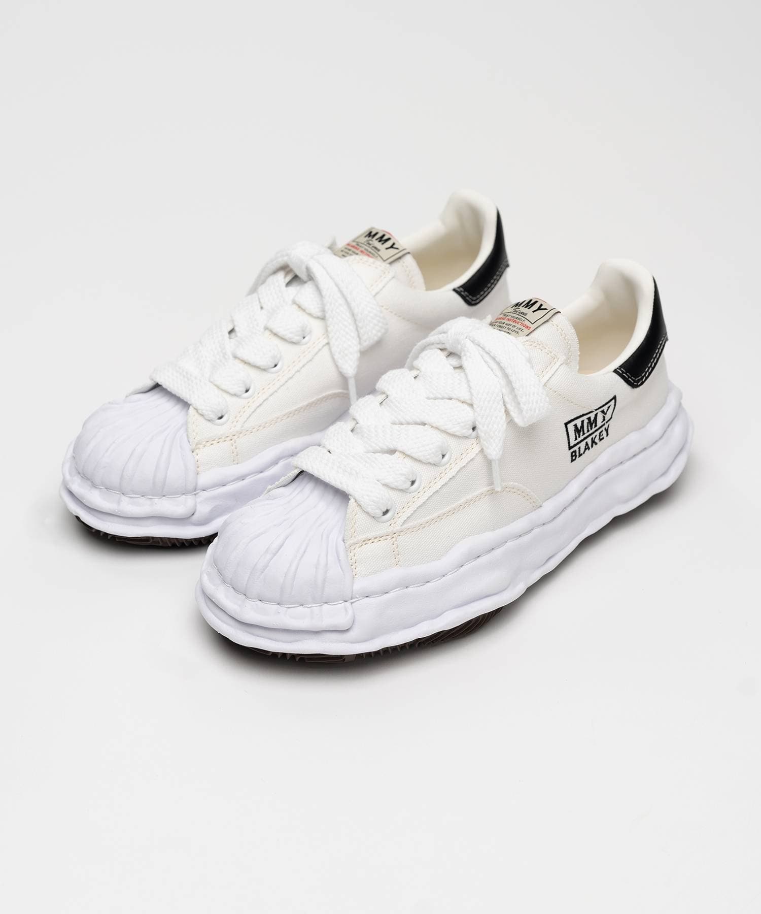 BLAKEY/ original sole canvas Low-Top sneaker Maison MIHARA YASUHIRO