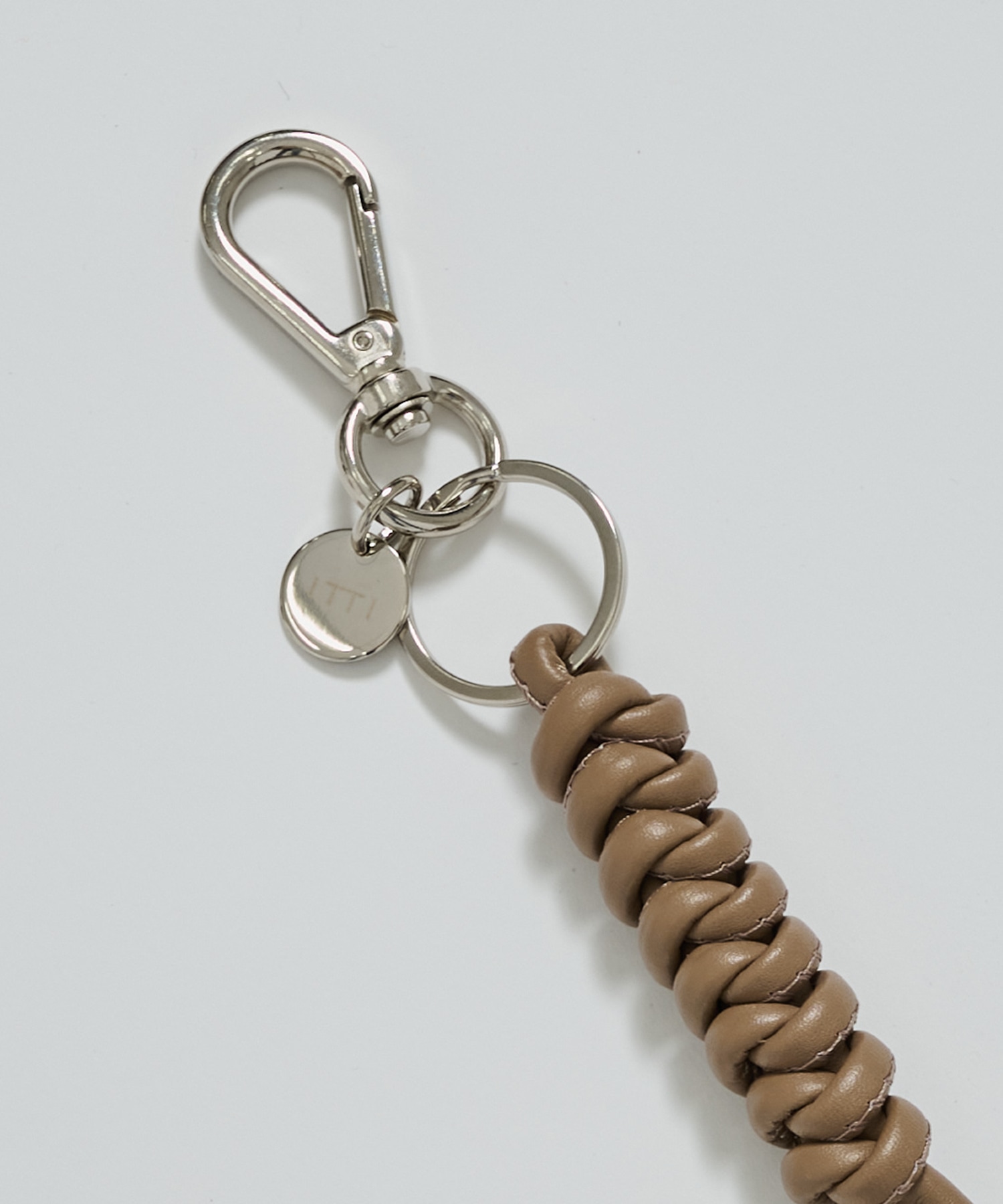 CRISTY SNAKEKNOT CHARM / STCOW ITTI