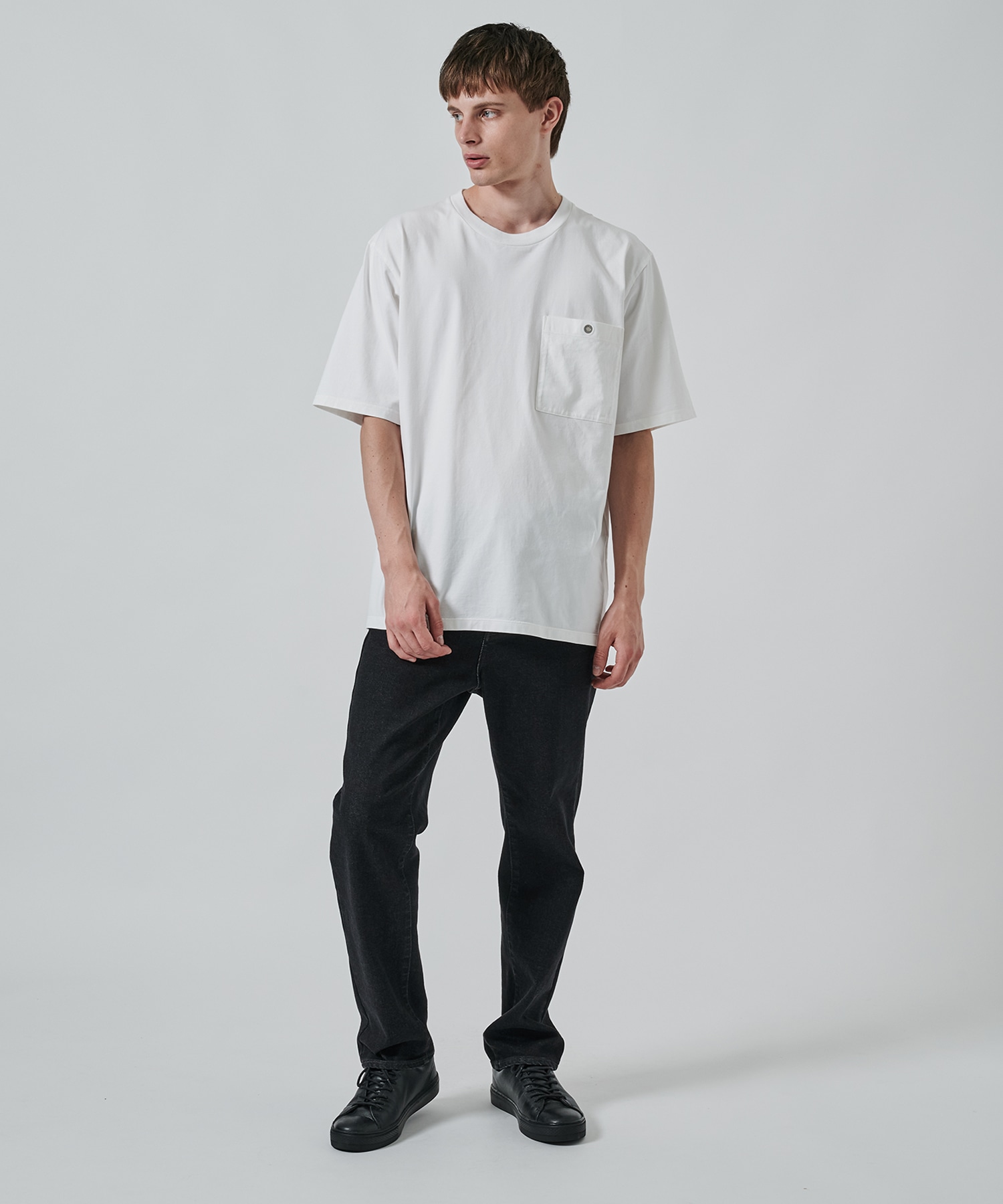 別注 ONE EYELET POCKET TEE White Mountaineering