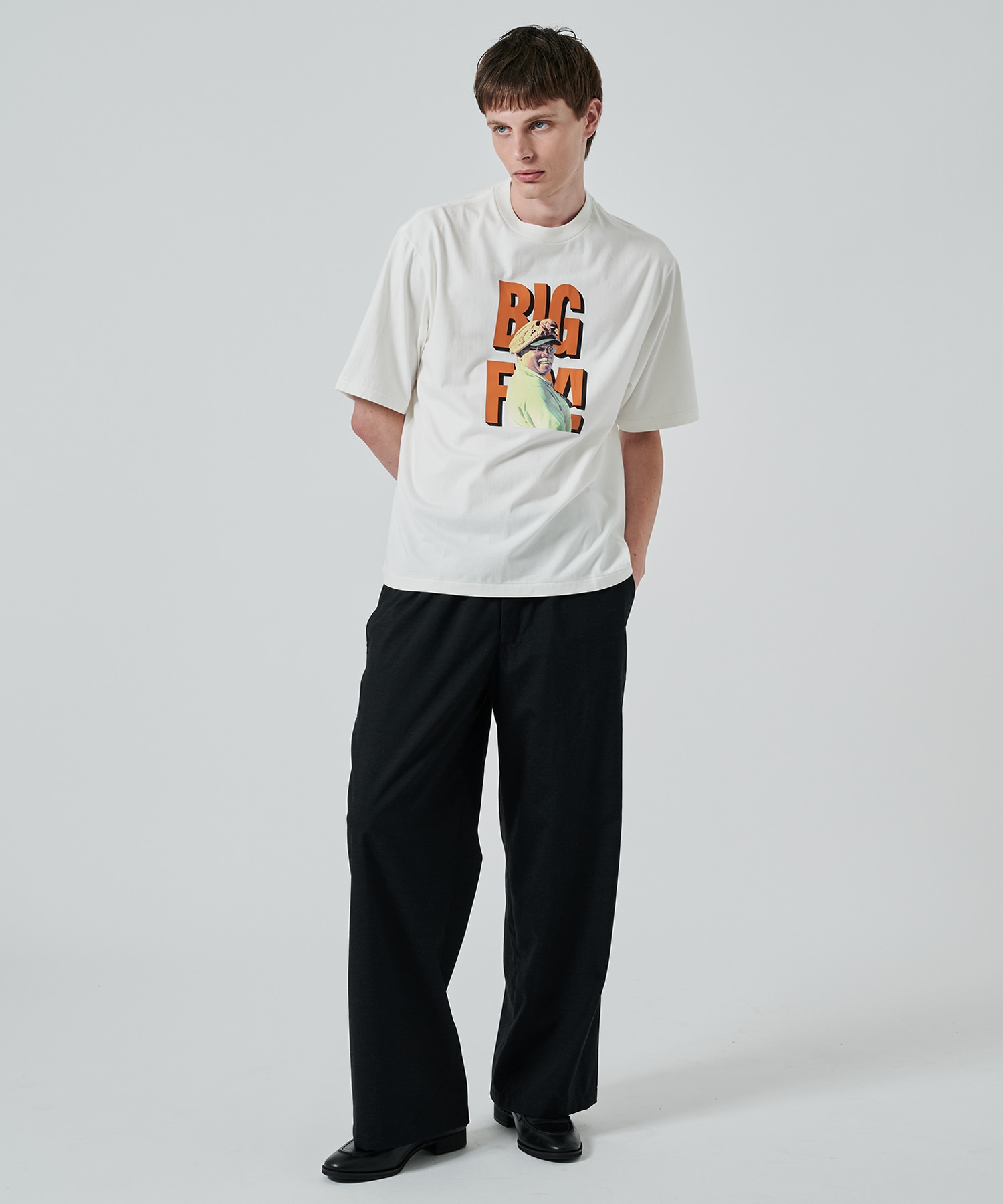 Tee Yuji Takeuchi glove on the head | MARKAWARE/MARKA