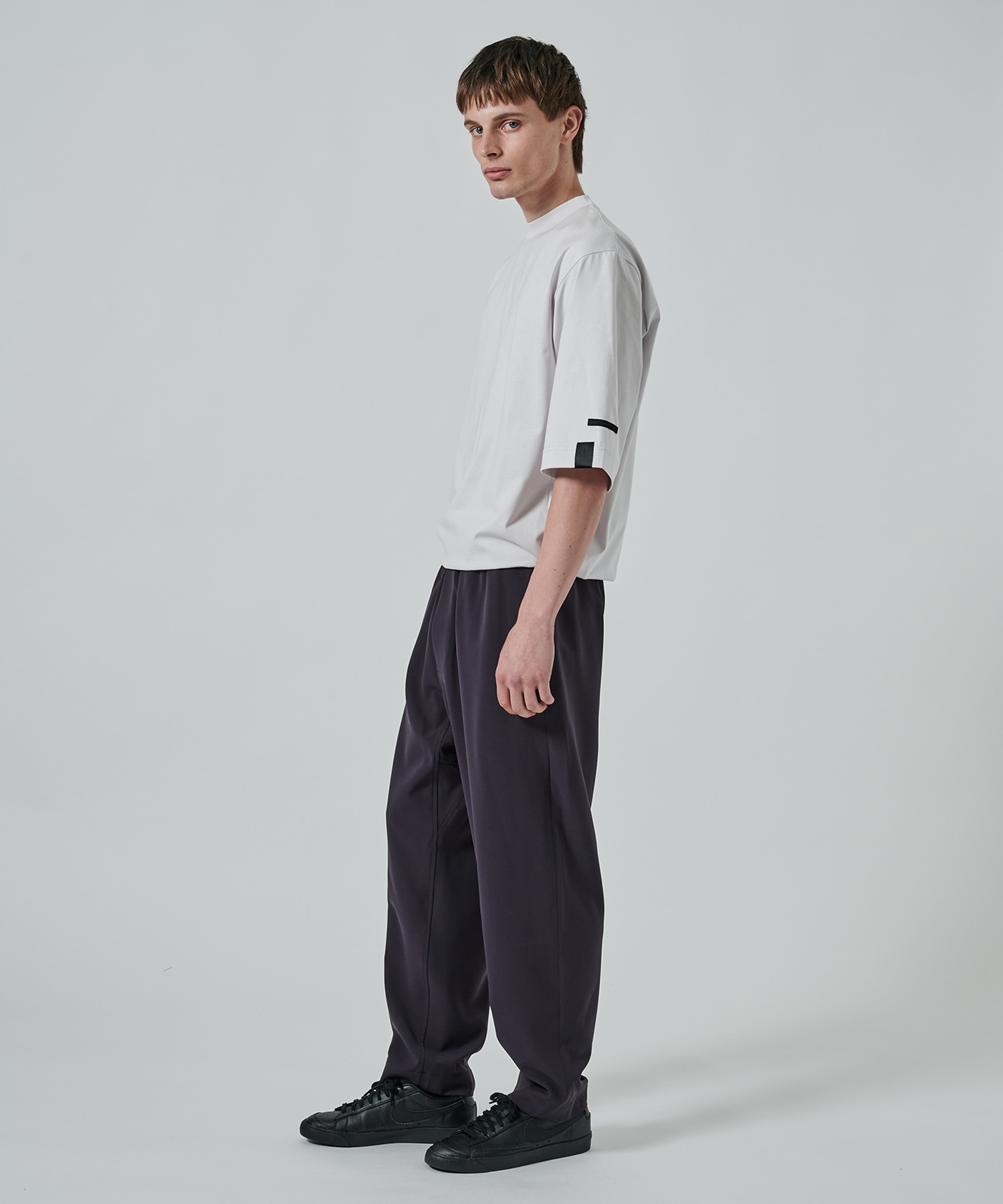 T-SHIRT N.HOOLYWOOD