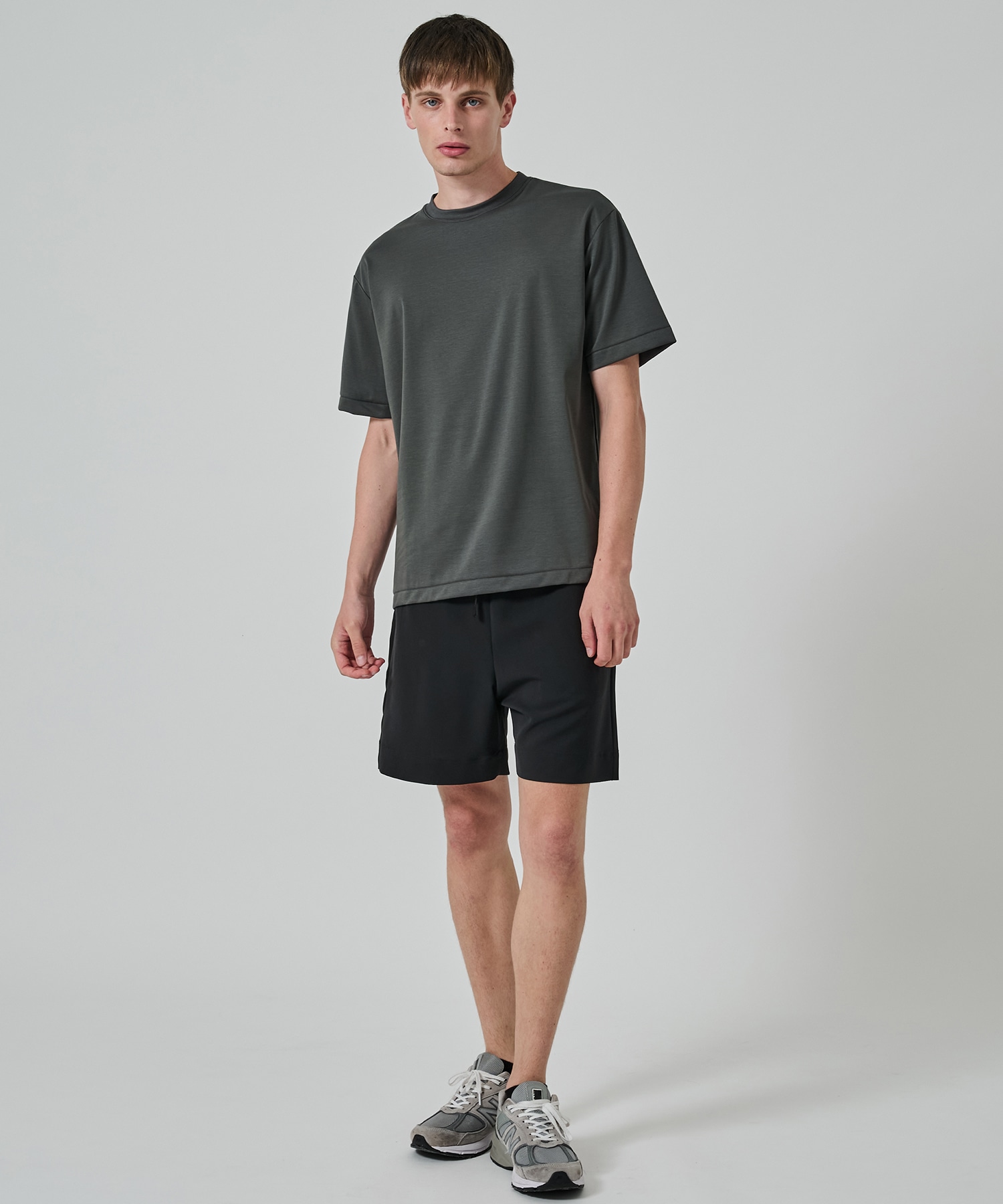 32G ロイヤルクール レギュラーTシャツ STUDIOUS