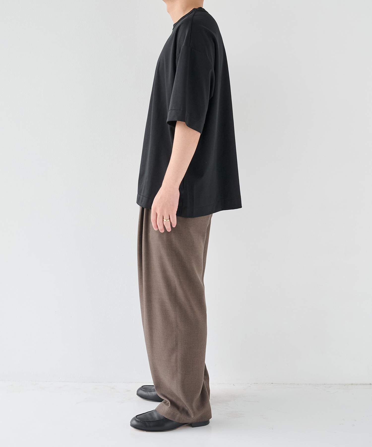 32G ロイヤルクール リラックスTシャツ STUDIOUS
