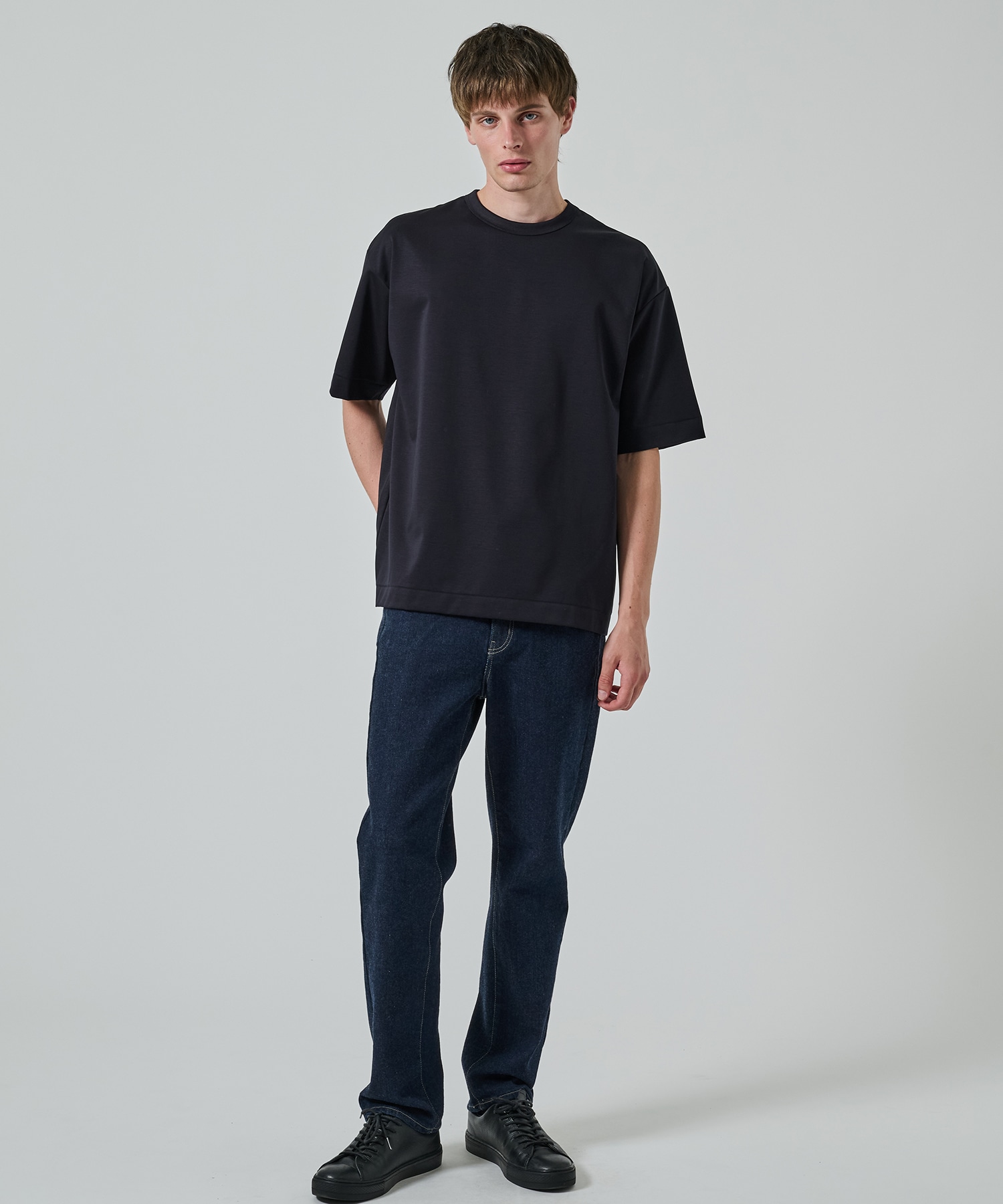 32G ロイヤルクール リラックスTシャツ STUDIOUS