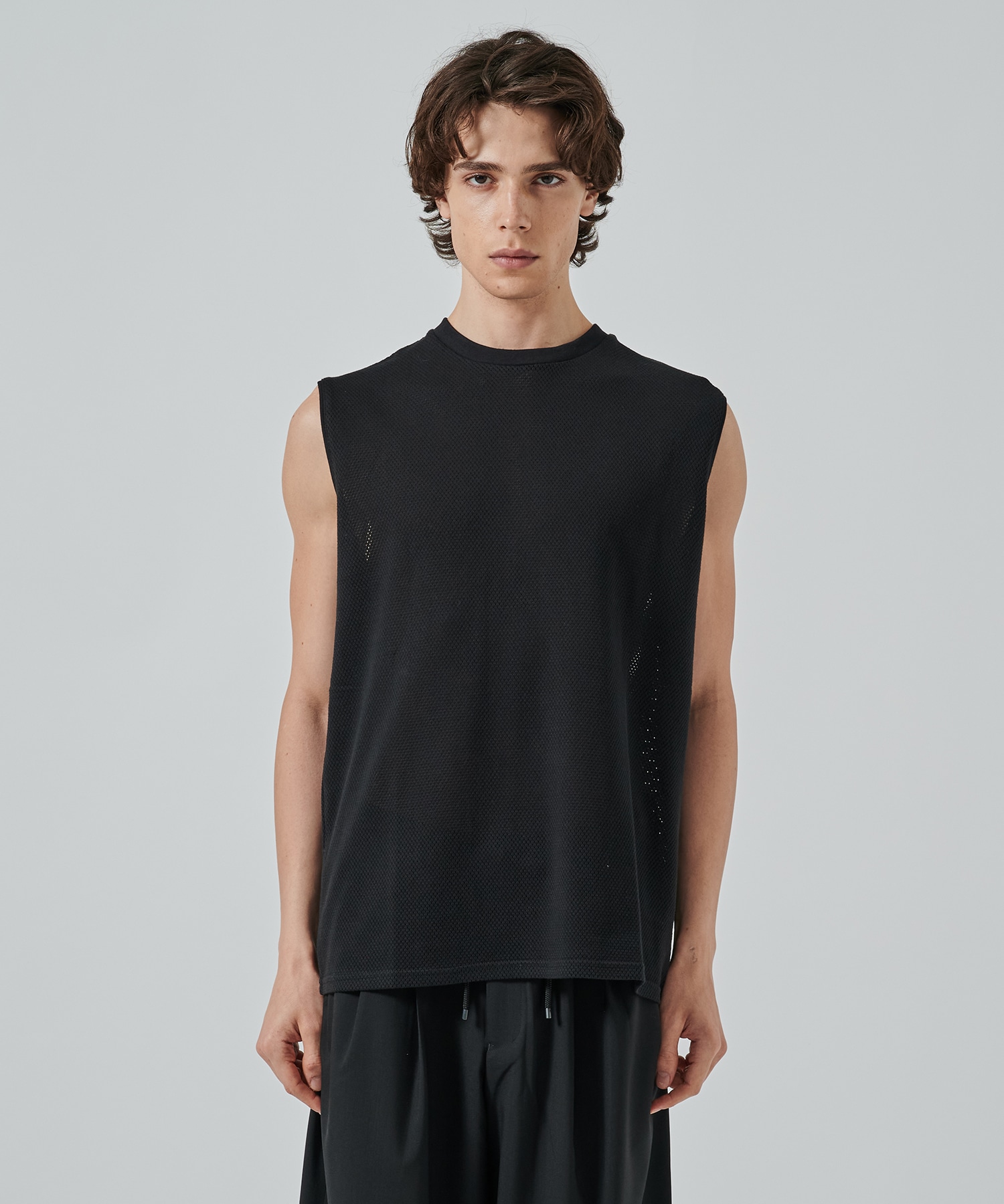 MESH SLEEVELESS TEE MARKAWARE/marka