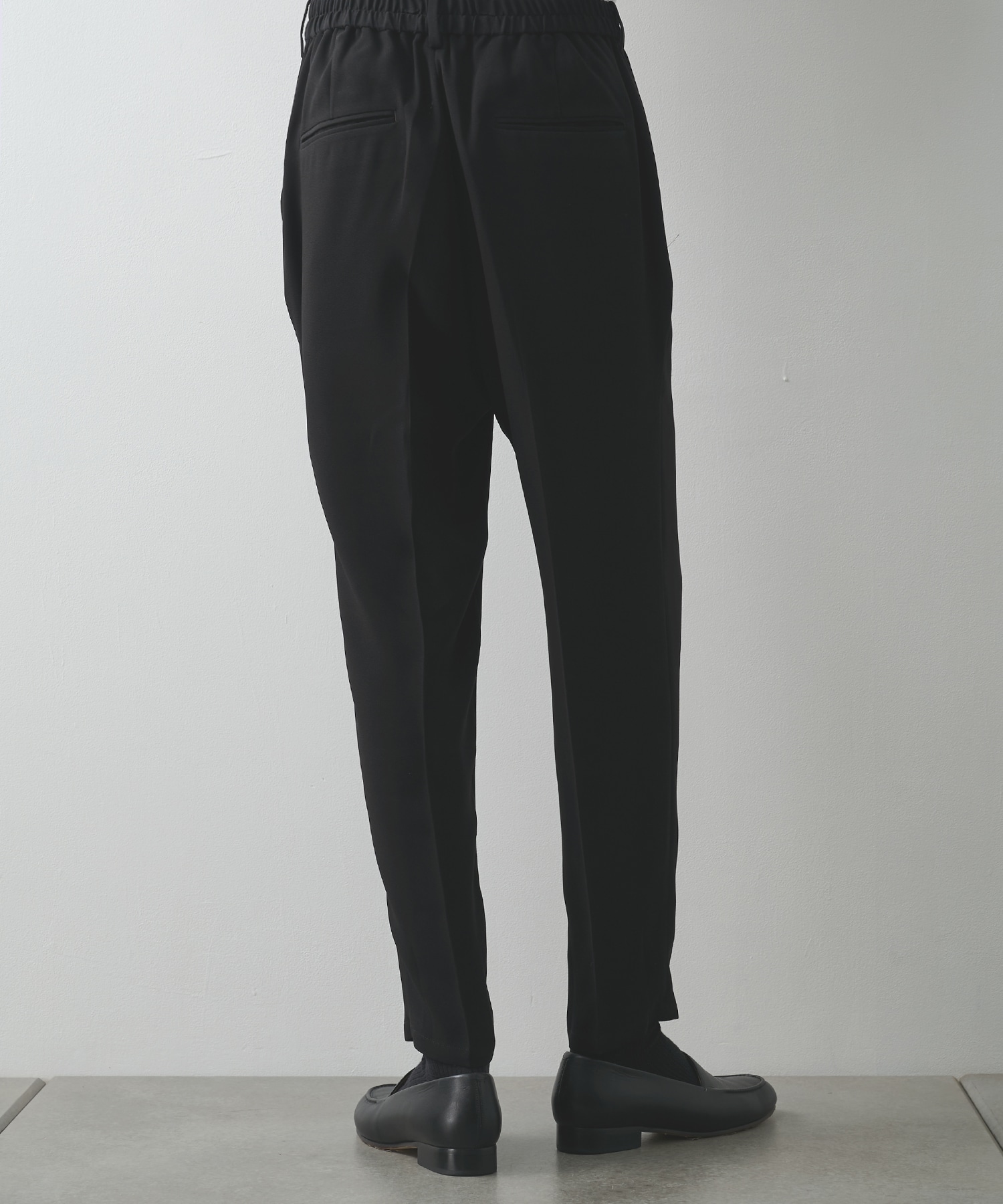 SUMMER ESSENTIAL TAPERED PANTS STUDIOUS