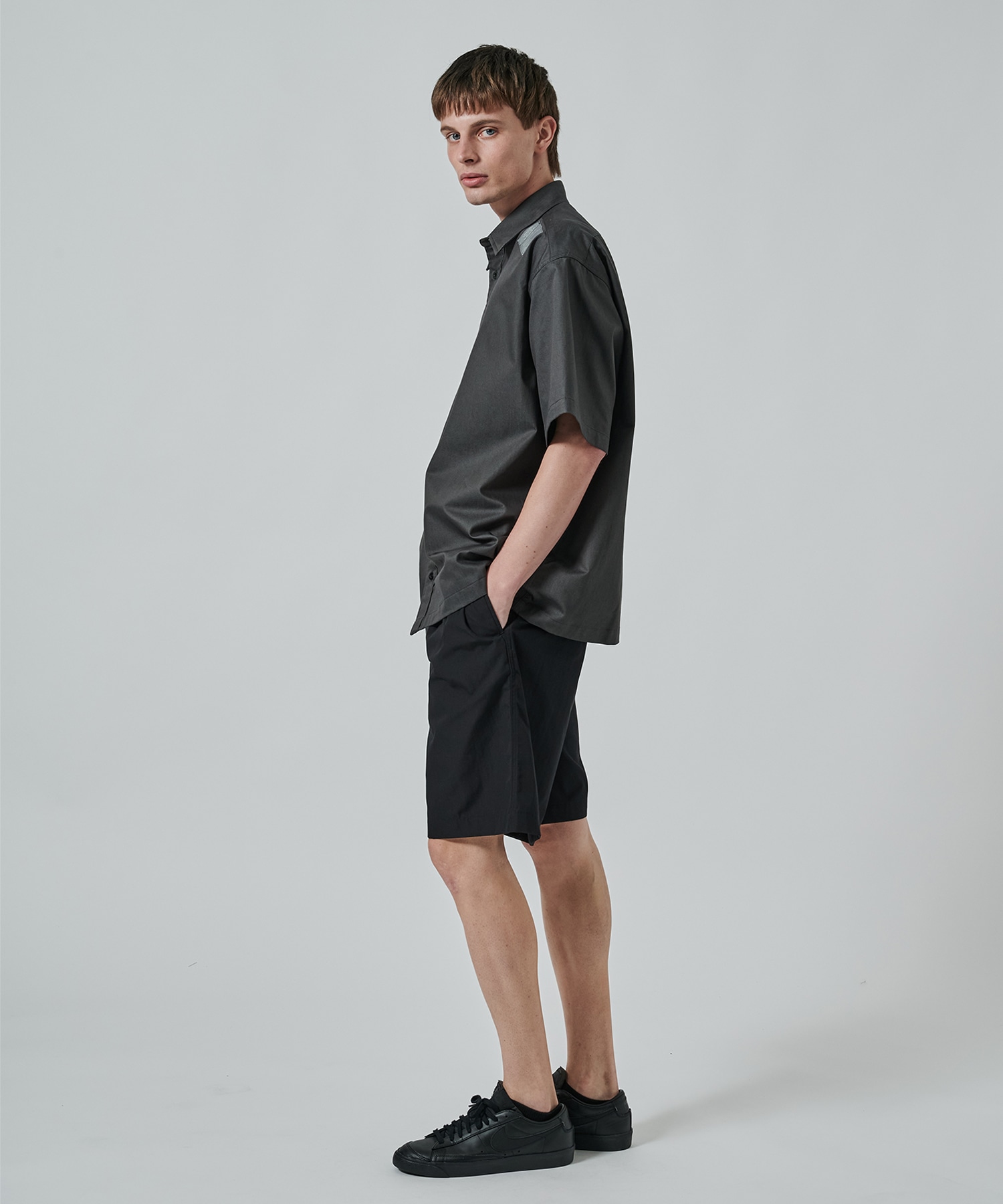 9251-CP50-005 TUCK HALF PANTS N.HOOLYWOOD