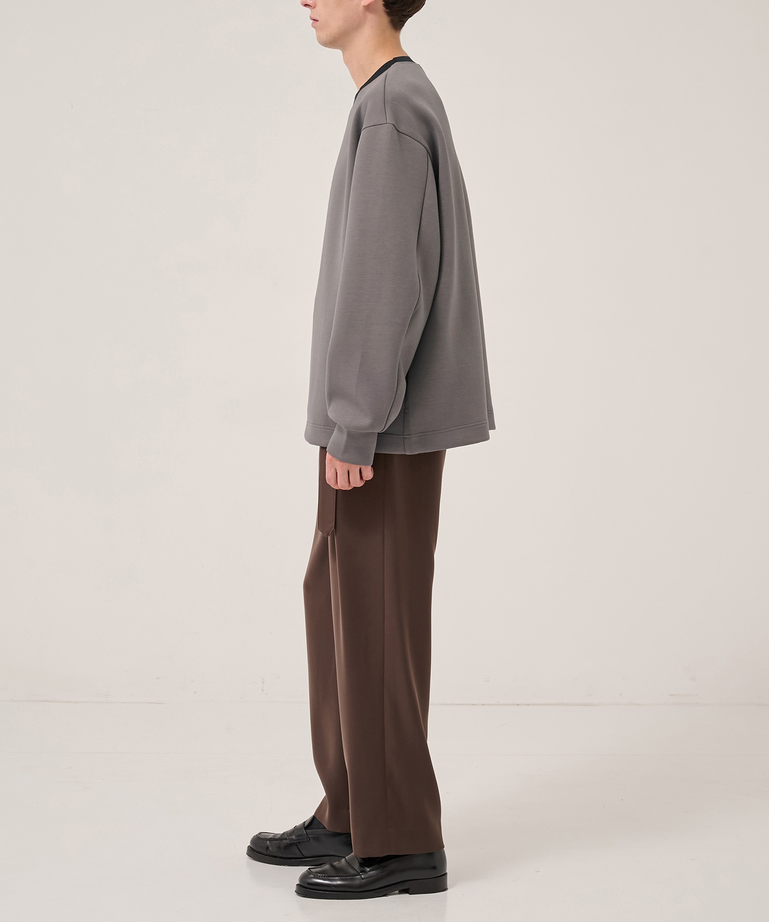 CULLNI Logo Embroidery Long Sleeve Pullover CULLNI