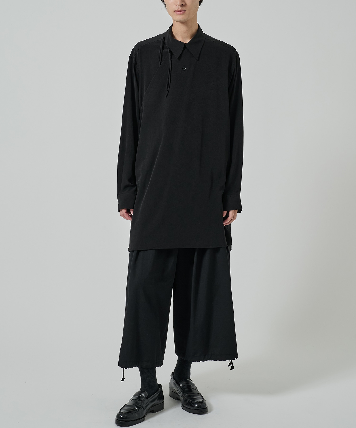 WOOL GABARDINE BALLOON PANTS GroundY