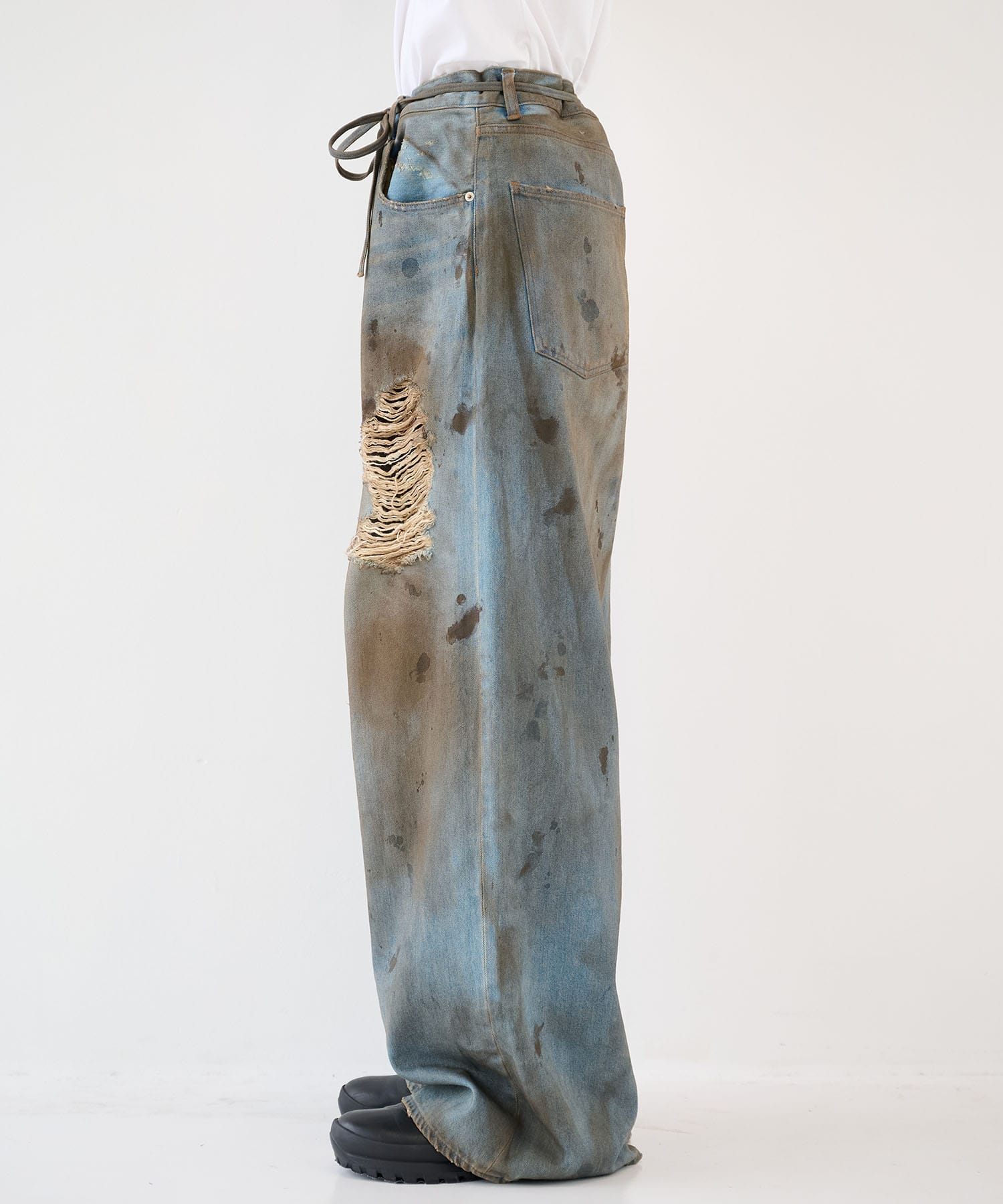 CRASH DENIM PANTS DISCOVERED