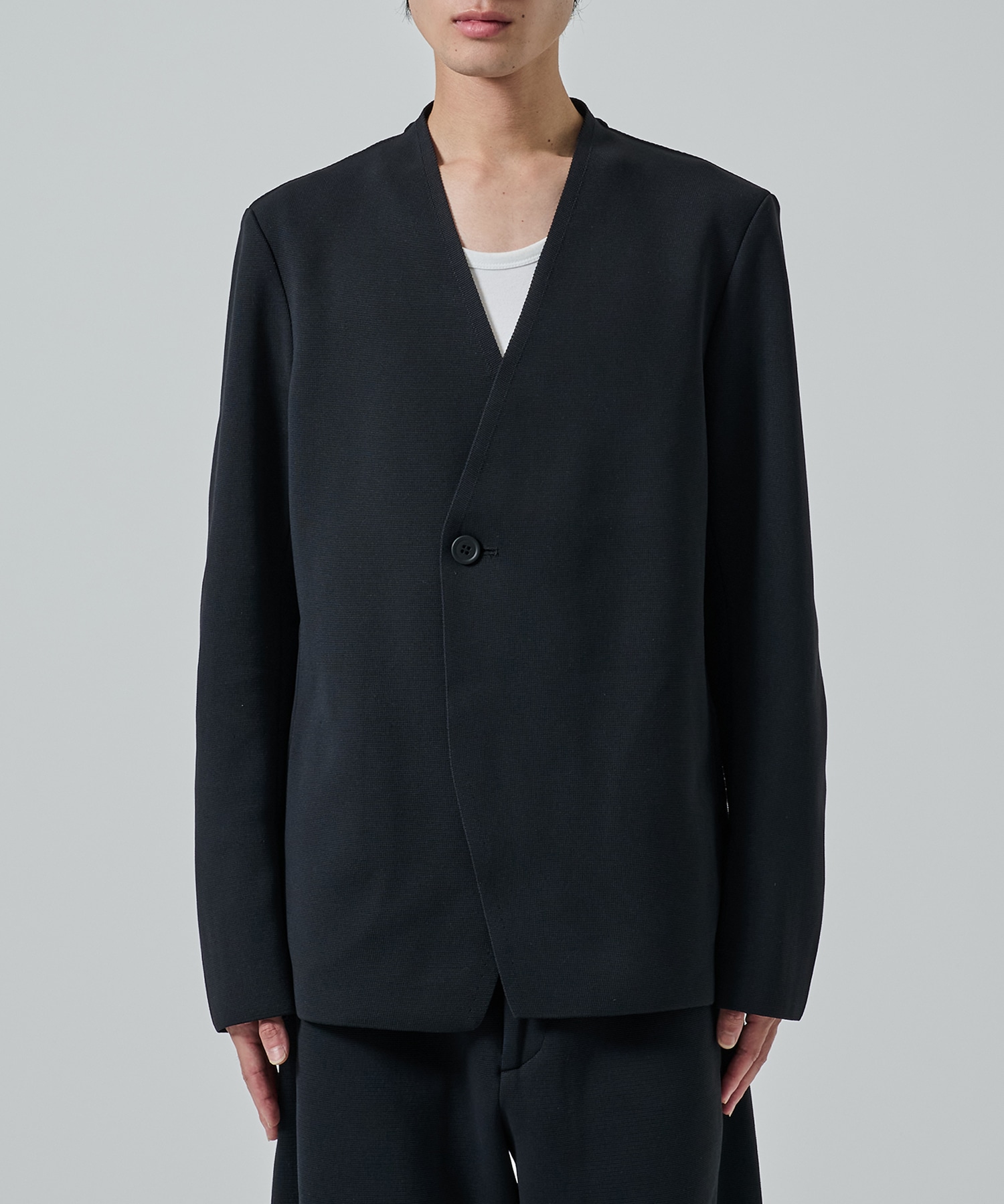 MILAN DOUBLE BREASTED COLLARLESS JACKET CFCL