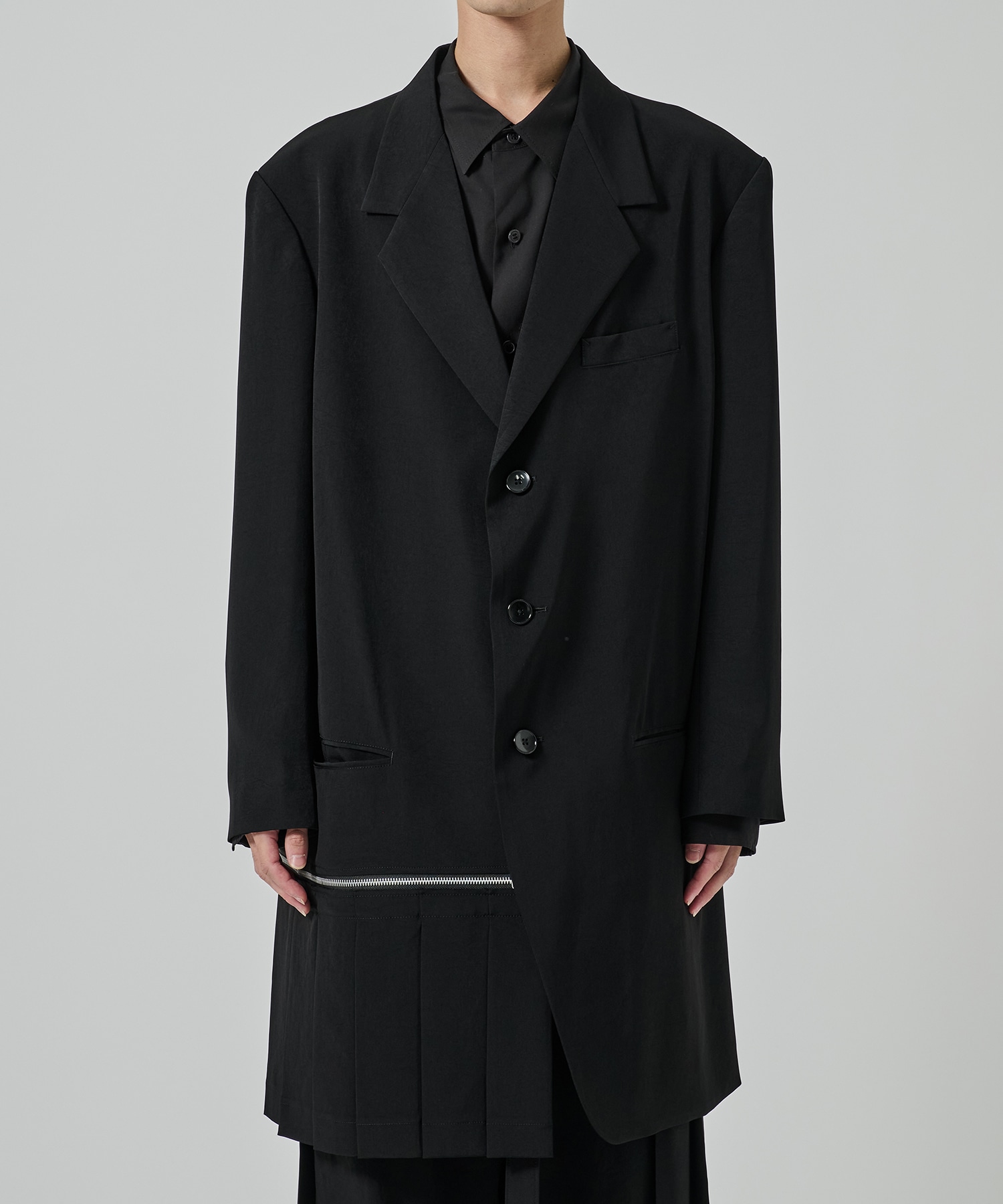 CREPE DE CHINE RIGHT PLEATED JACKET GroundY