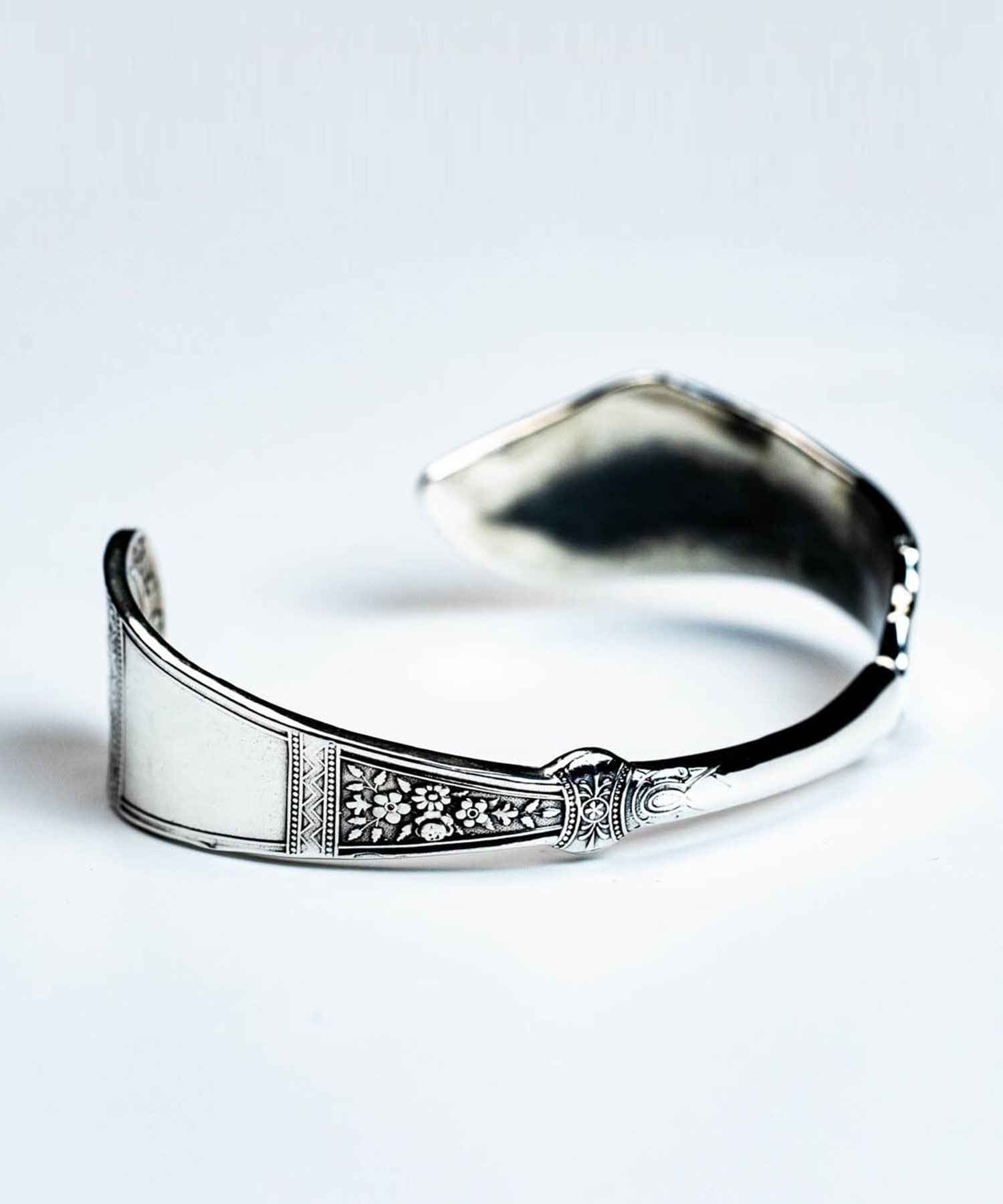BN-045 Cutlery Butter Knife　Bangle　(燻し仕上げ) WAKAN SILVER SMITH