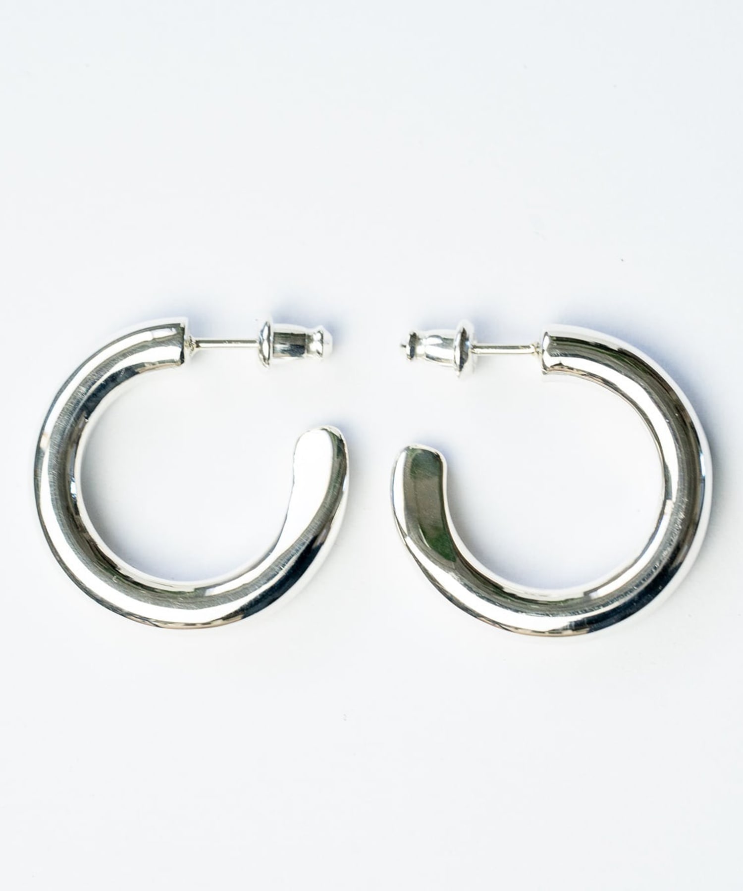 PI-004 Round earring (Large) 線径4.5mm (右耳用) WAKAN SILVER SMITH