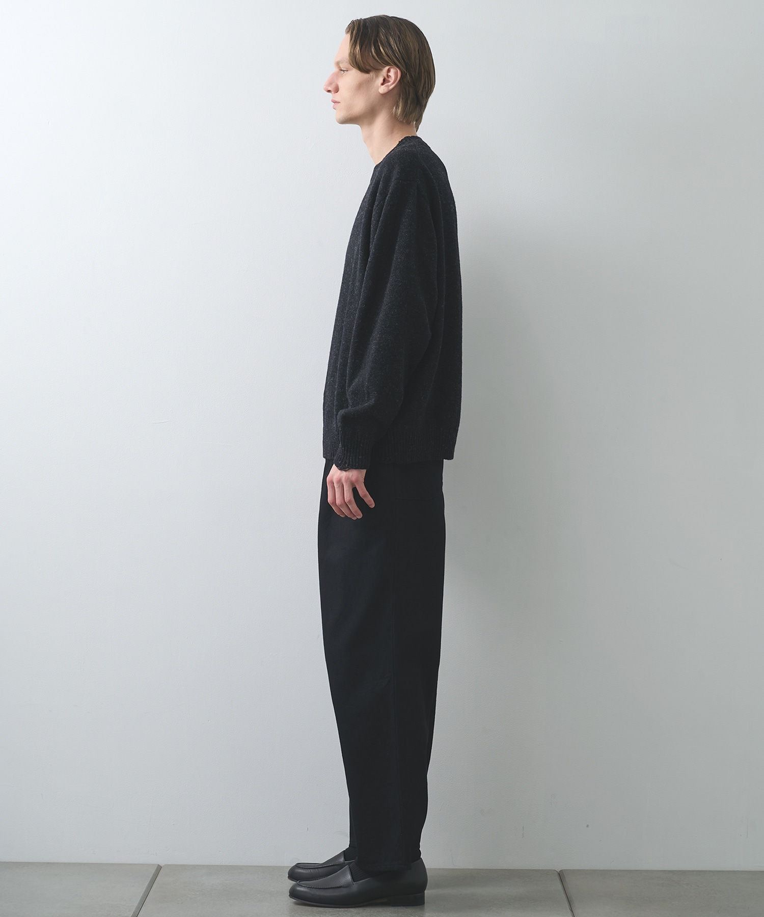 Punched shetland sweater STILL BY HAND