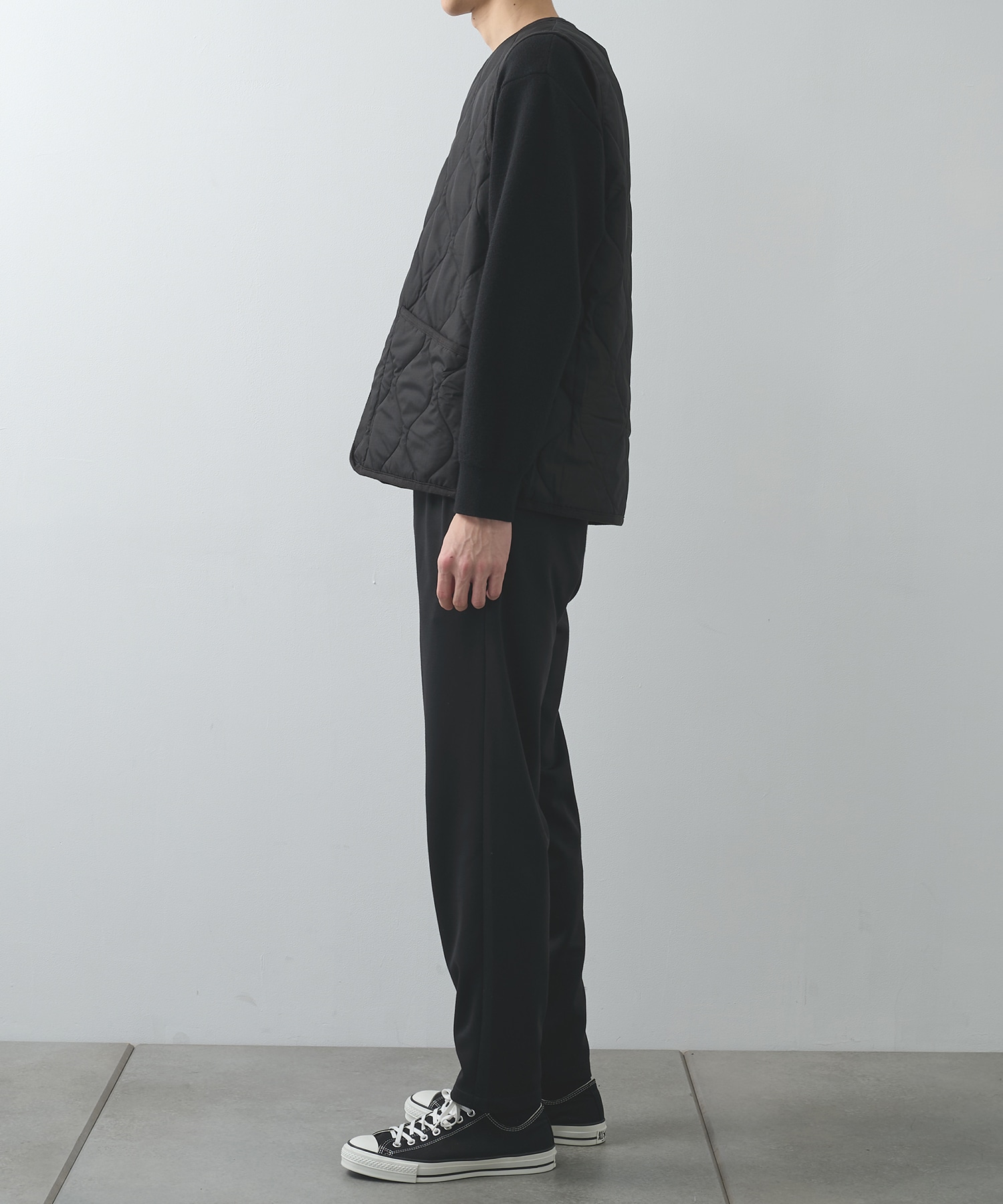 MILITARY W-ZIP V NECK DOWN VEST TAION