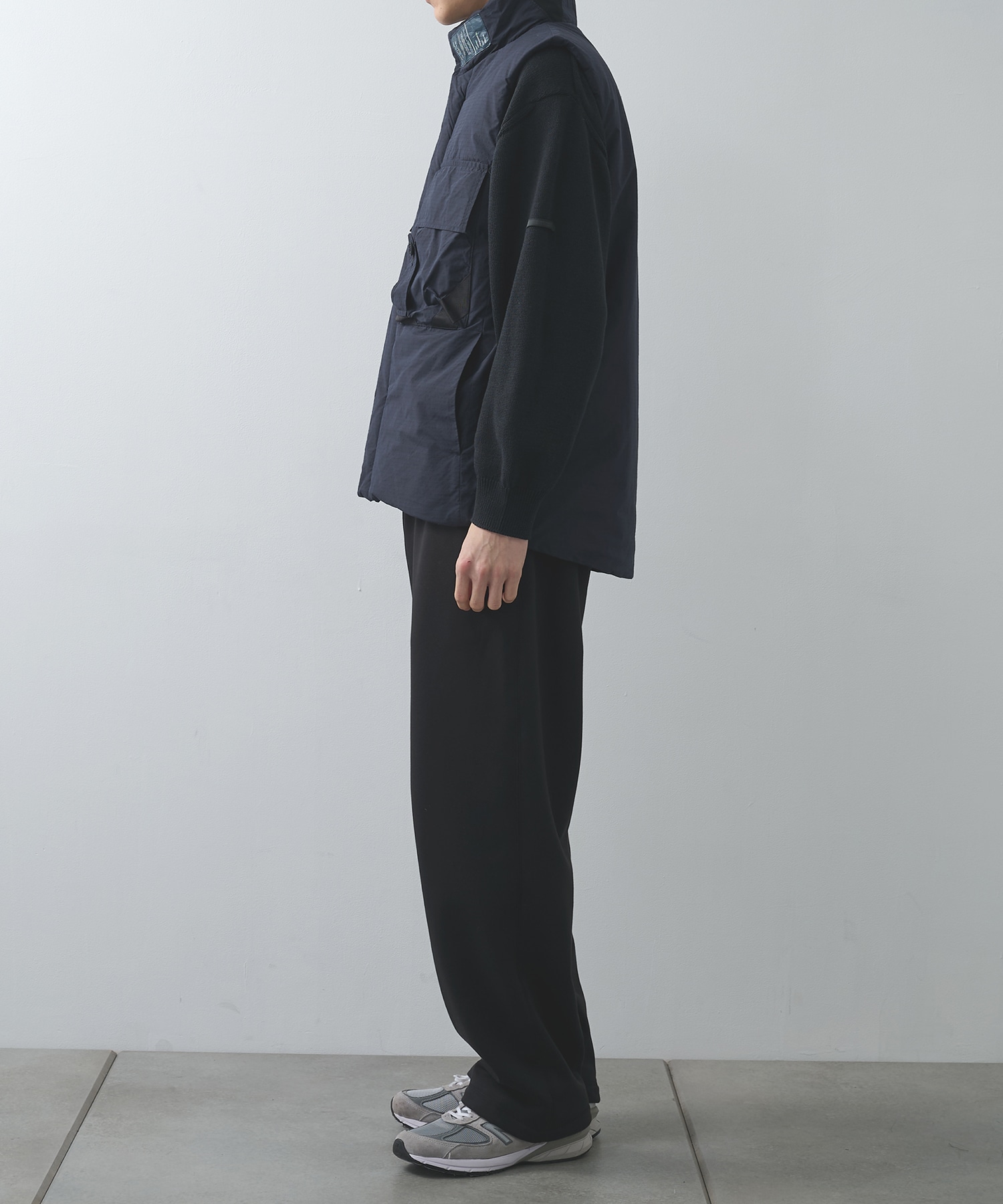 9252-VE02-002 VEST N.HOOLYWOOD