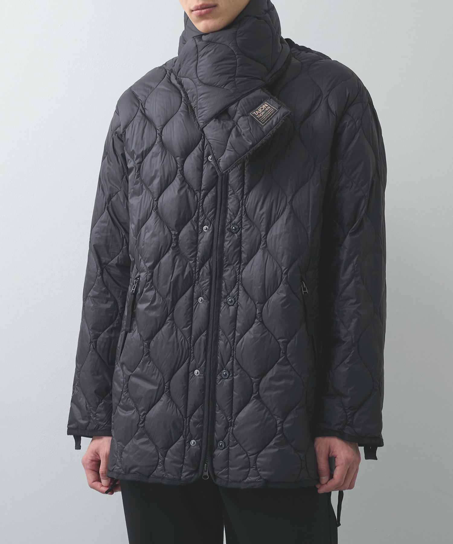 MILITARY REVERSIBLE DOWN SCARF TAION