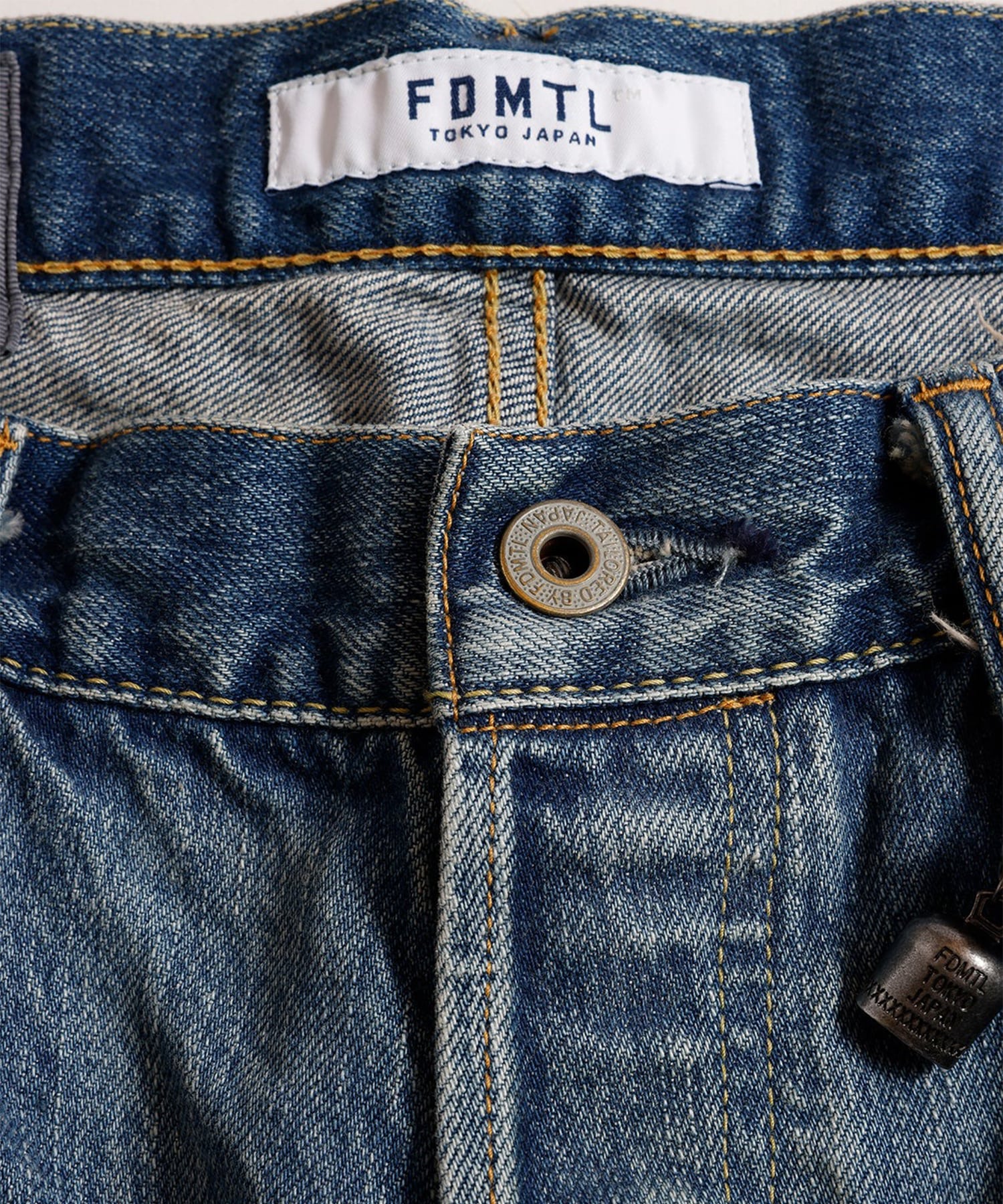 CLASSIC STRAIGHT DENIM CS137 FDMTL