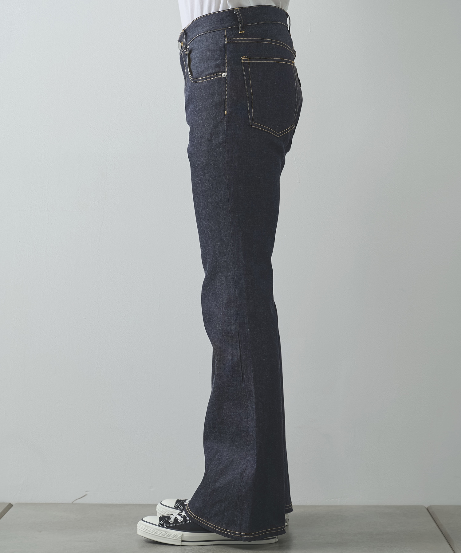 RIGID LIGHT OZ DENIME FLARE PAMTS FACCIES