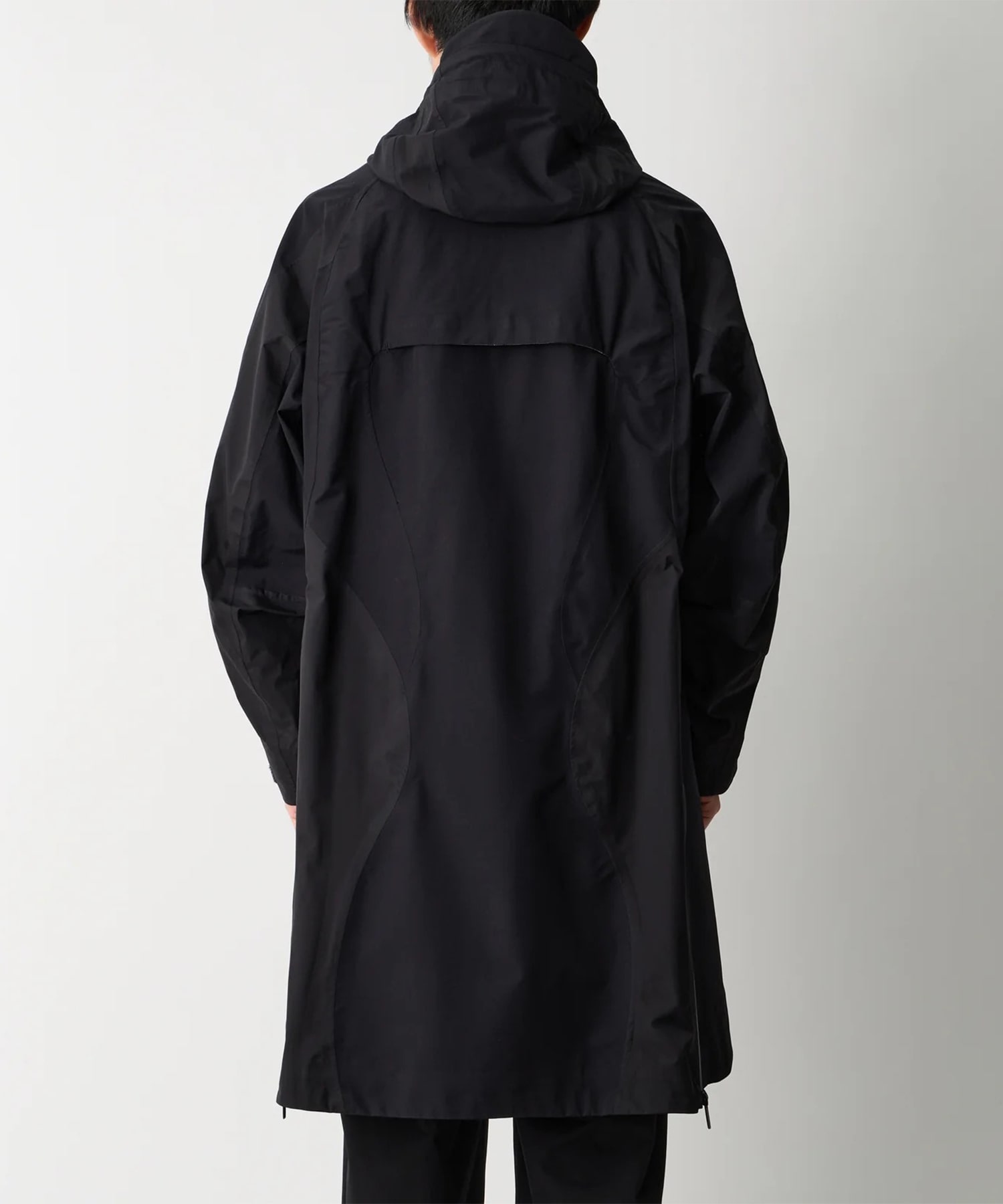 GORE-TEX HOODED COAT White Mountaineering