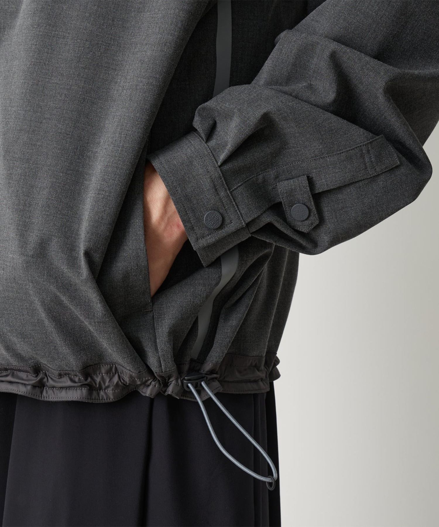 MID GUSSET SLEEVE BLOUSON White Mountaineering