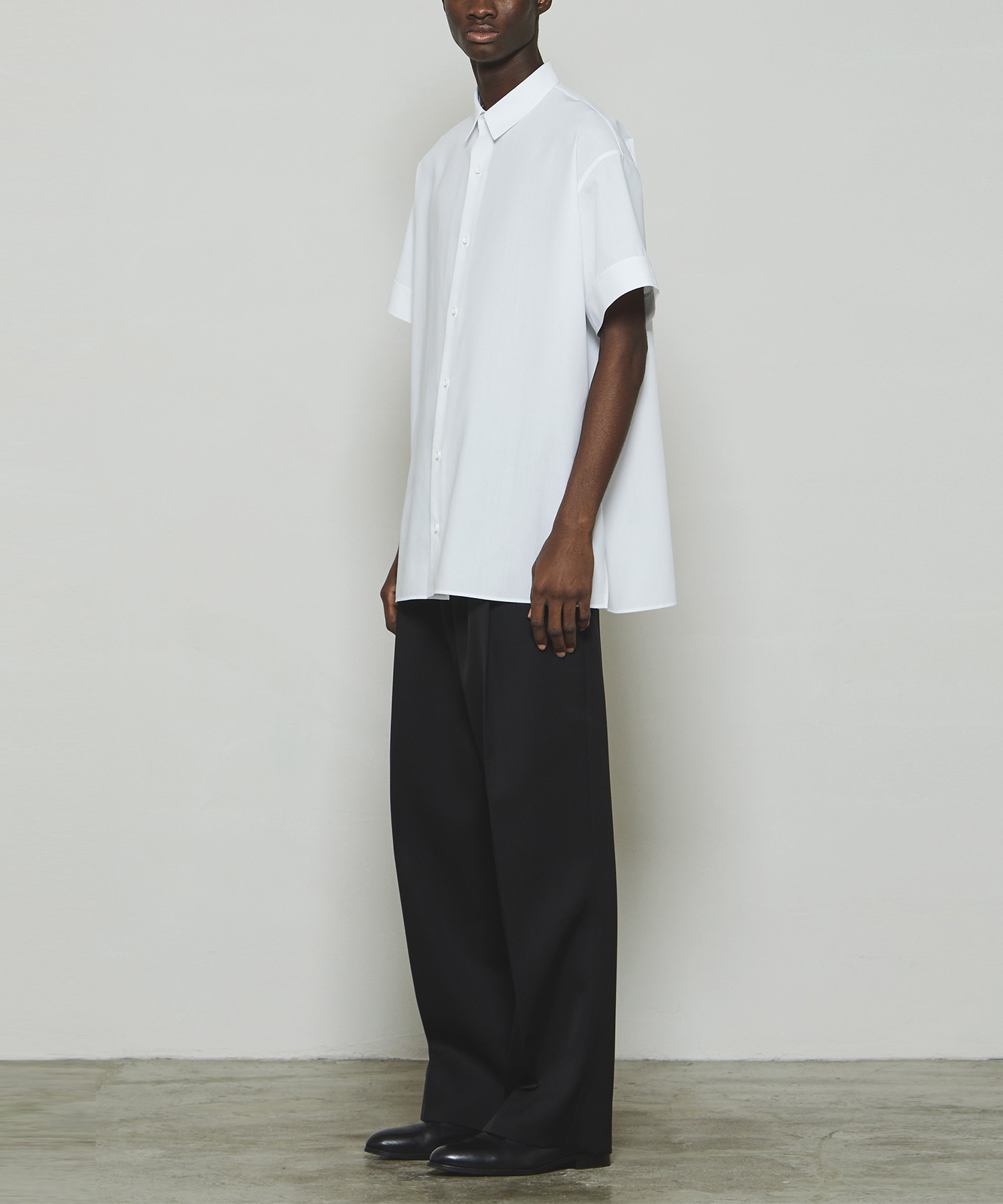 THE PERFECT SHIRT SHORT SLEEVE THE RERACS